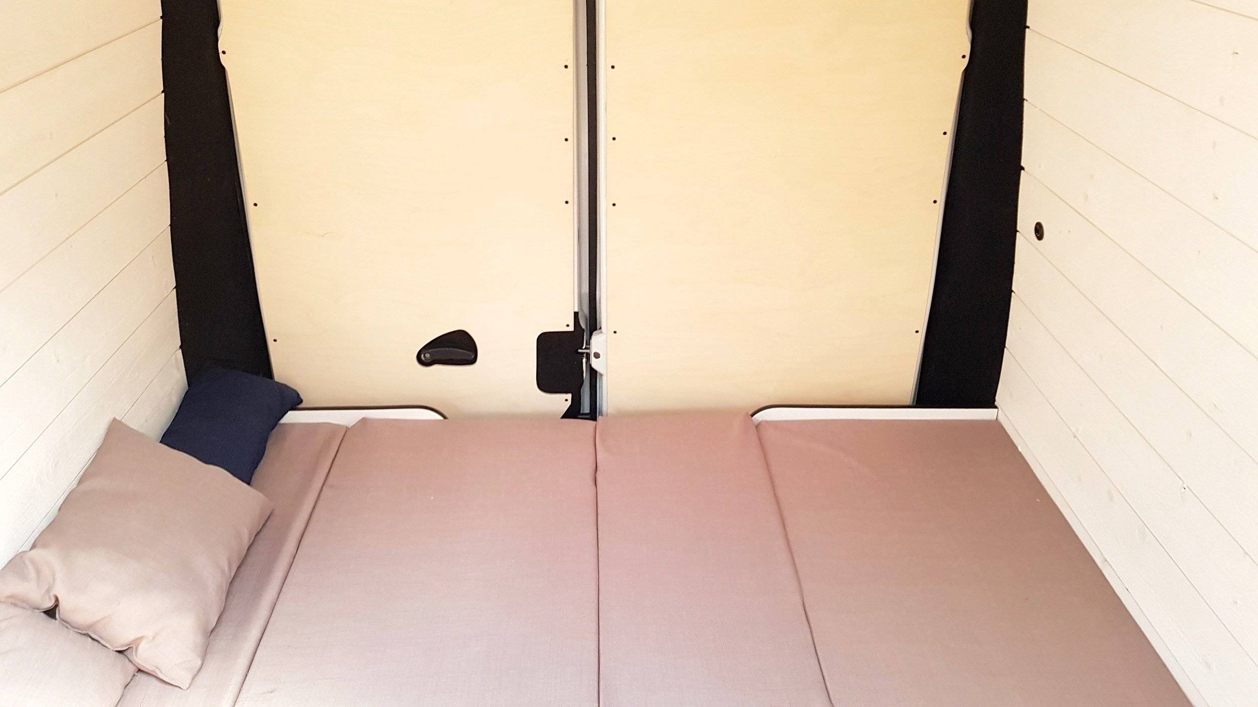 Schlafplätze Iveco Daily 2,3 l 130 ch - Yescapa