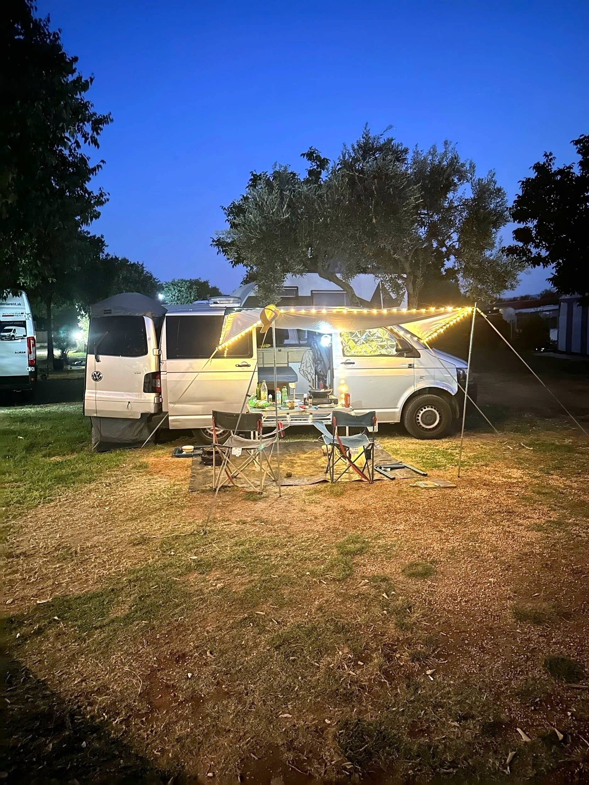 Volkswagen T5 2 l 102 ch