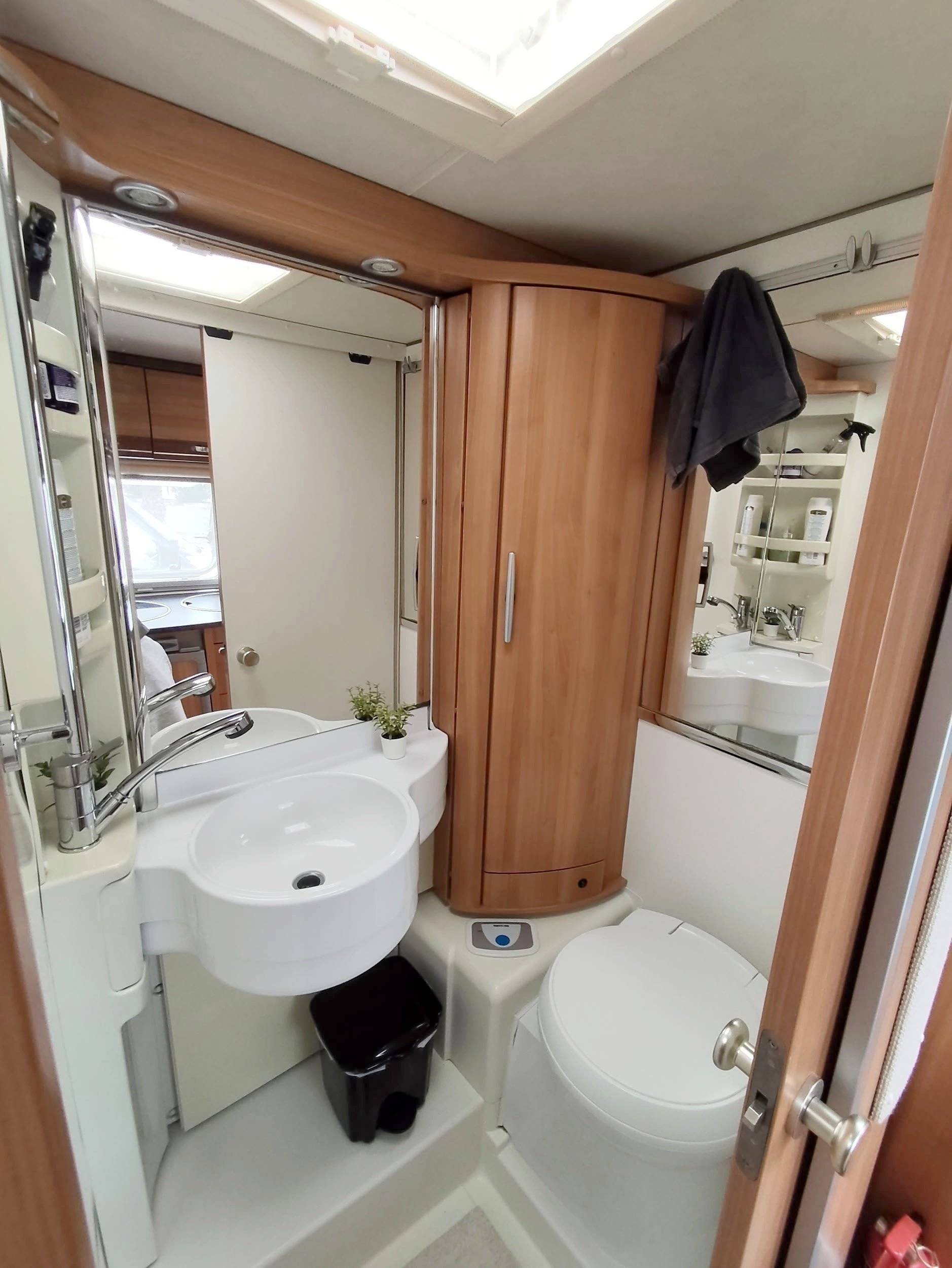Hymer B514
