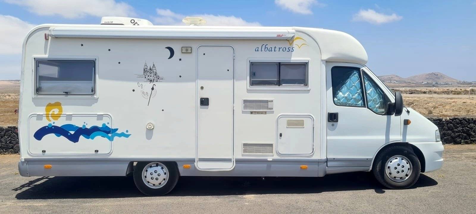 Front view from 3/4 Fiat FIAT DUCATO - Yescapa