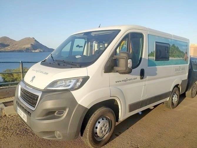 Front view from 3/4 Peugeot Boxer - Yescapa