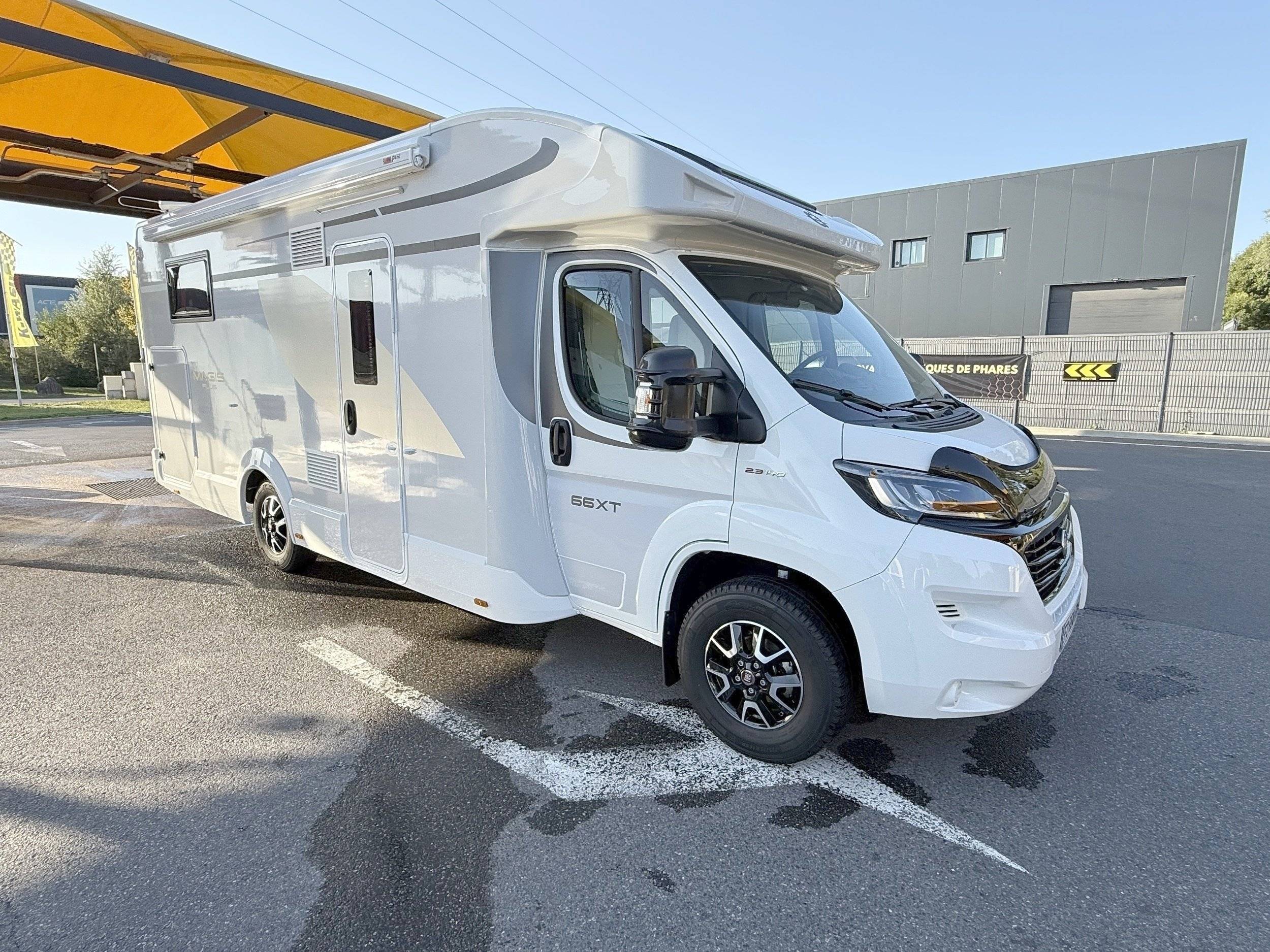 Mgp Véhicules Récréatifs Triostyle