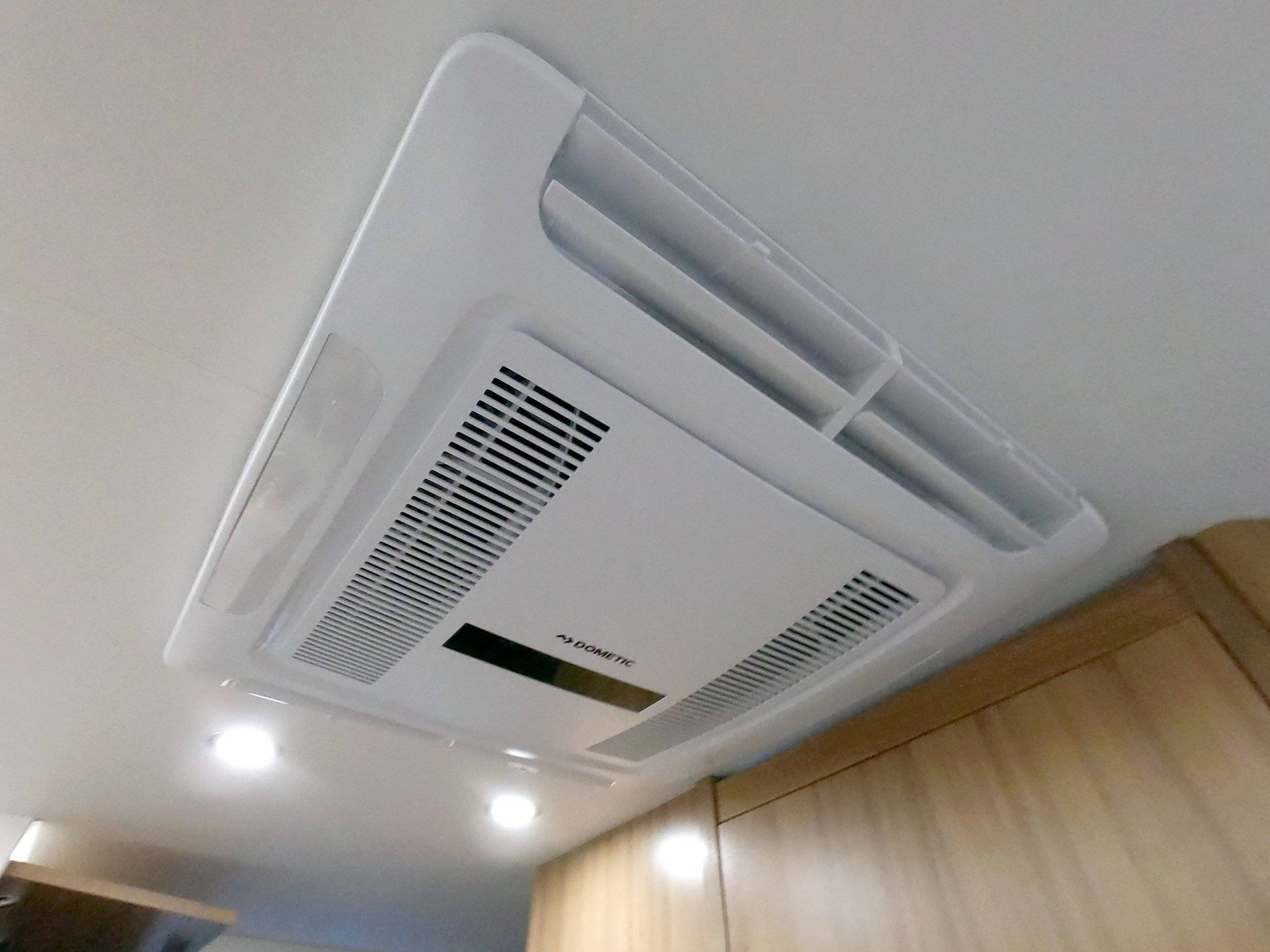 Adria ADRIA CORAL AXESS XL 670 DK