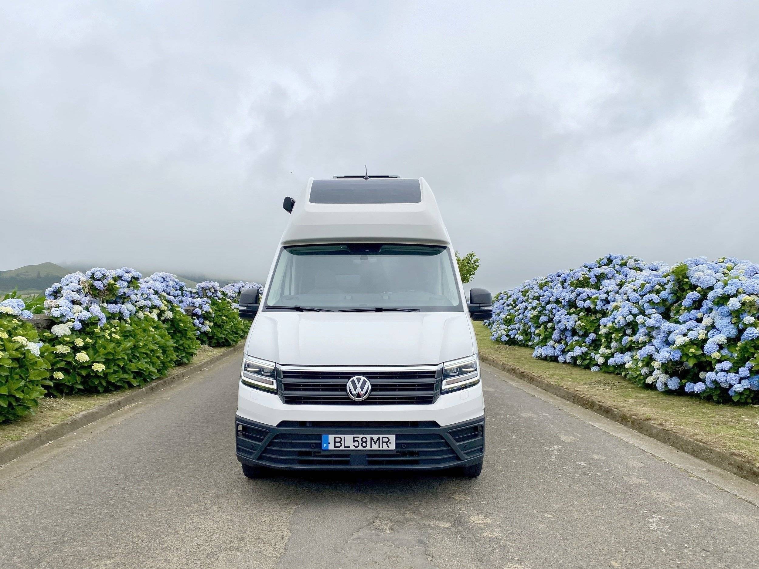 Voorkant 3/4 Volkswagen Volkswagen Grand California - Yescapa