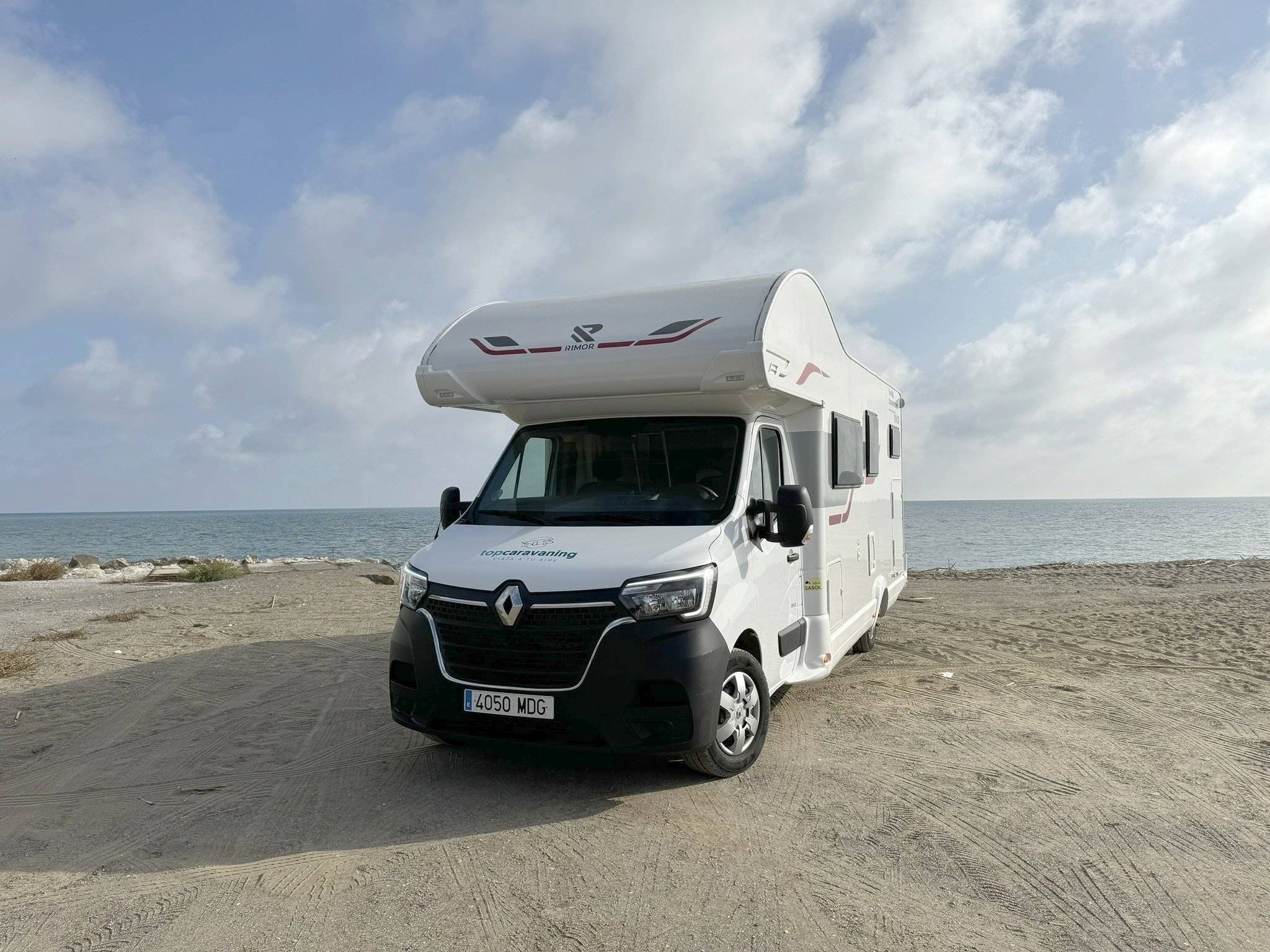 Motorhome & Campervan Hire in Mlaga from 40/day - Yescapa