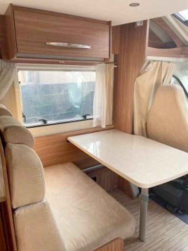 Área de jantar Fiat FIAT DUCATO - Yescapa