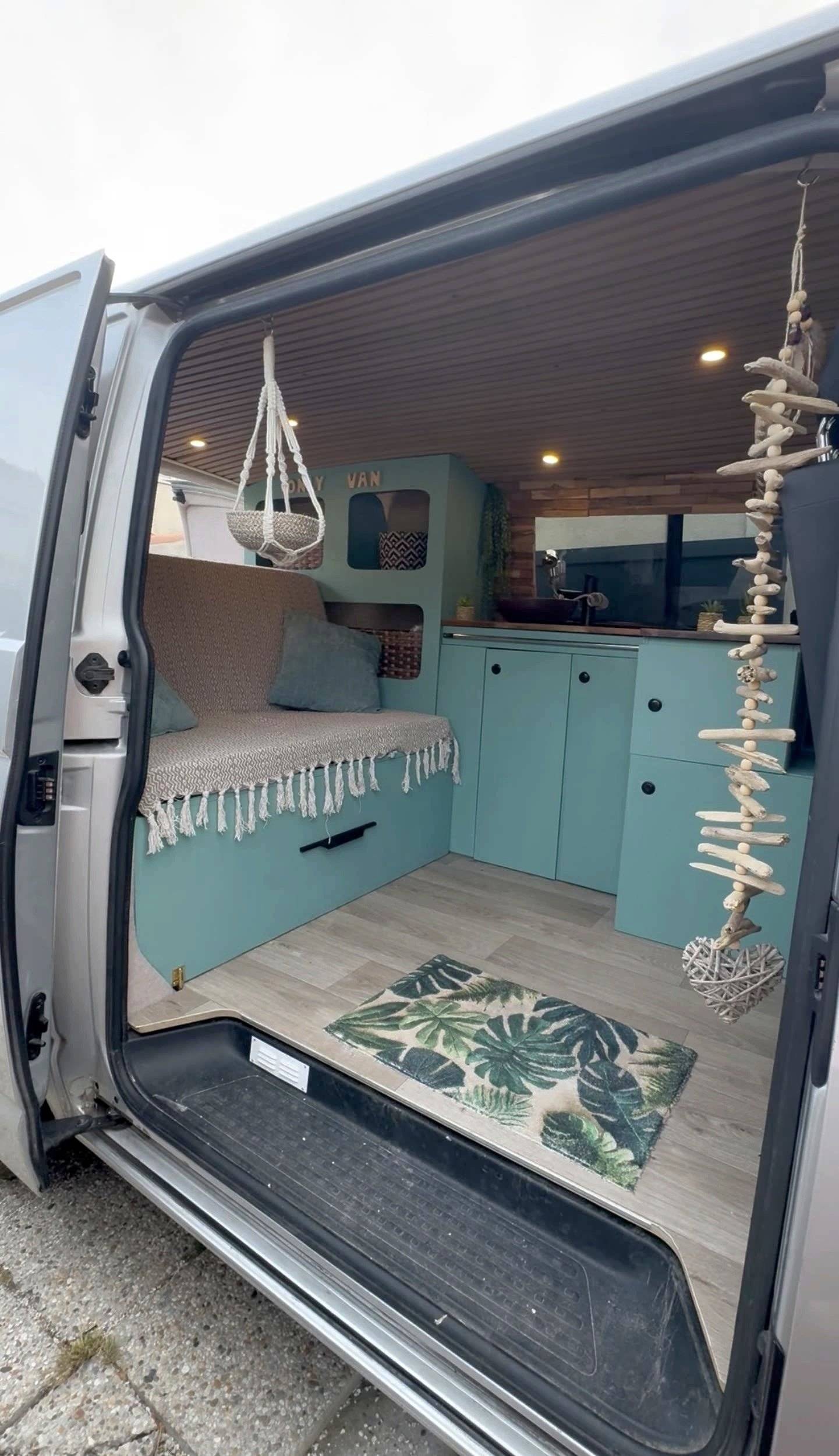 Volkswagen T6 2 l 102 ch