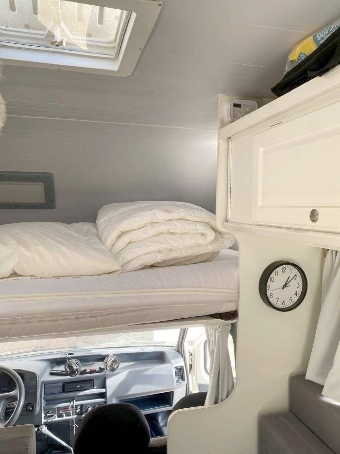 Berth Ford Transit 2,5 l 76 ch - Yescapa