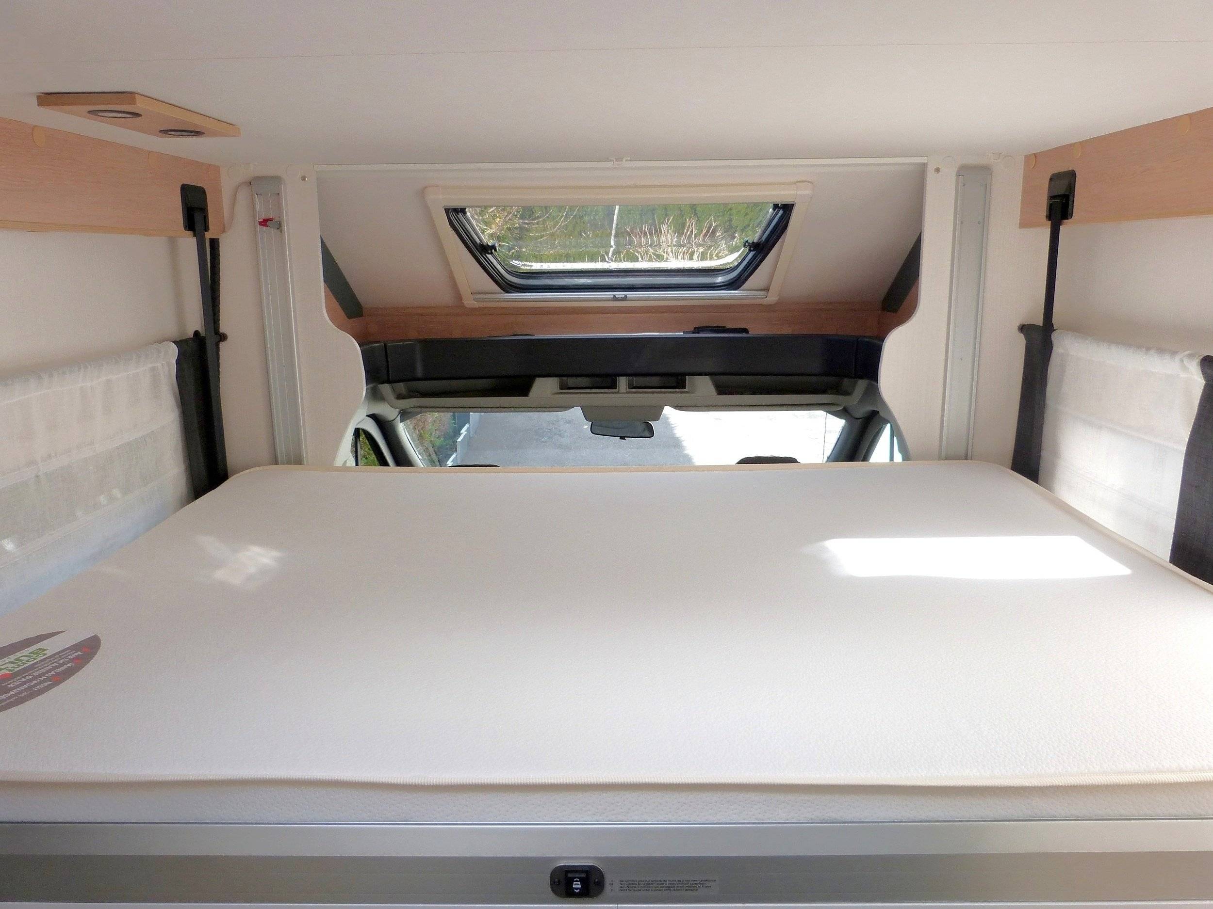 Berth Ford Transit 2,0 l 170 ch - Yescapa