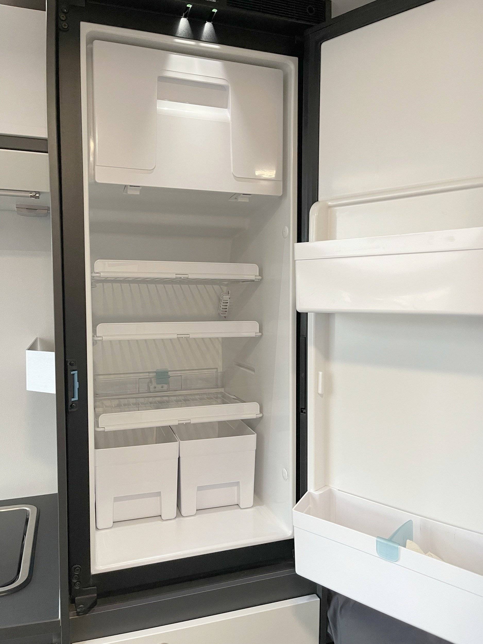 Adria Twin Supreme 600