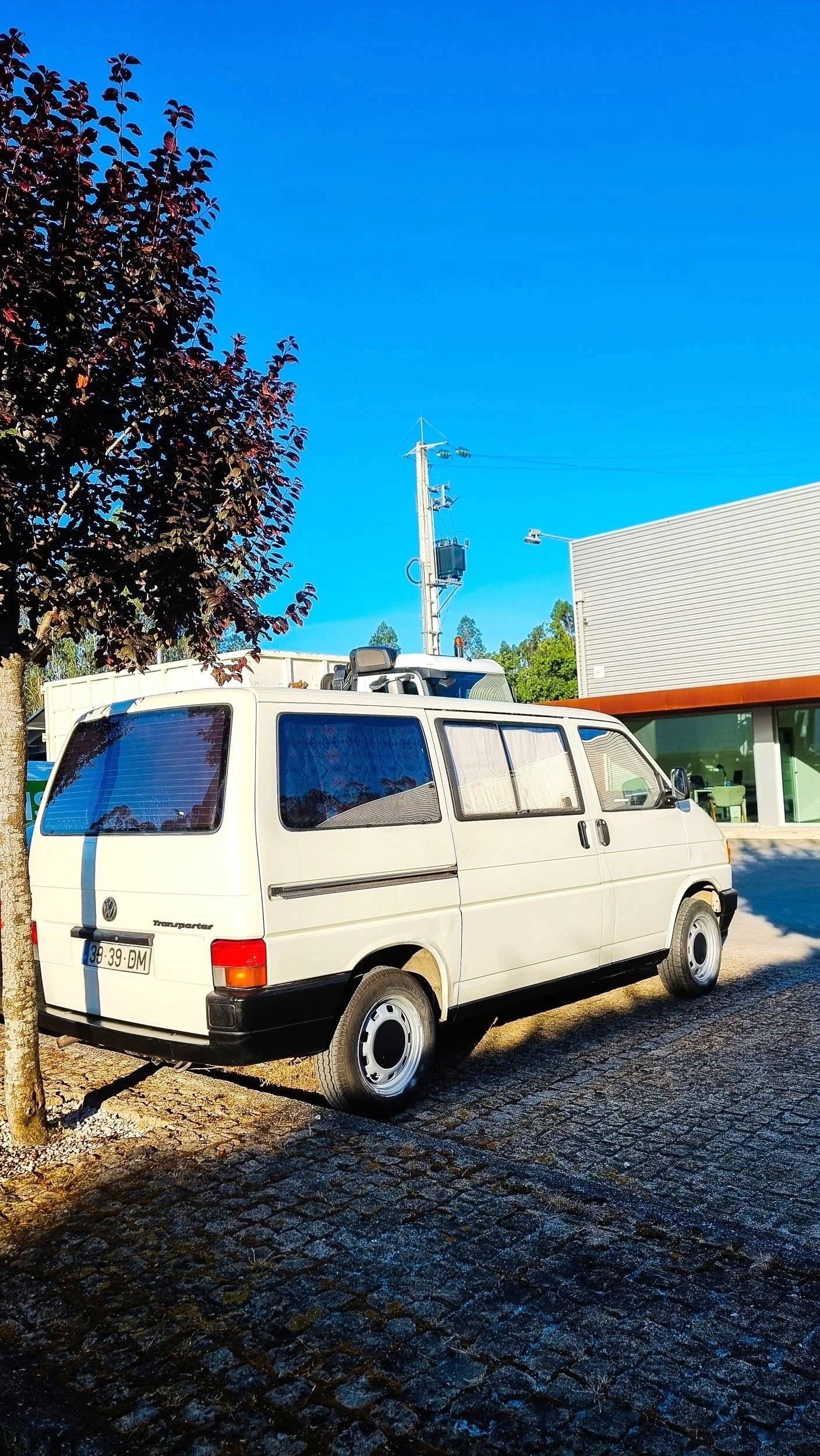 Volkswagen Transporter T4 2.4D