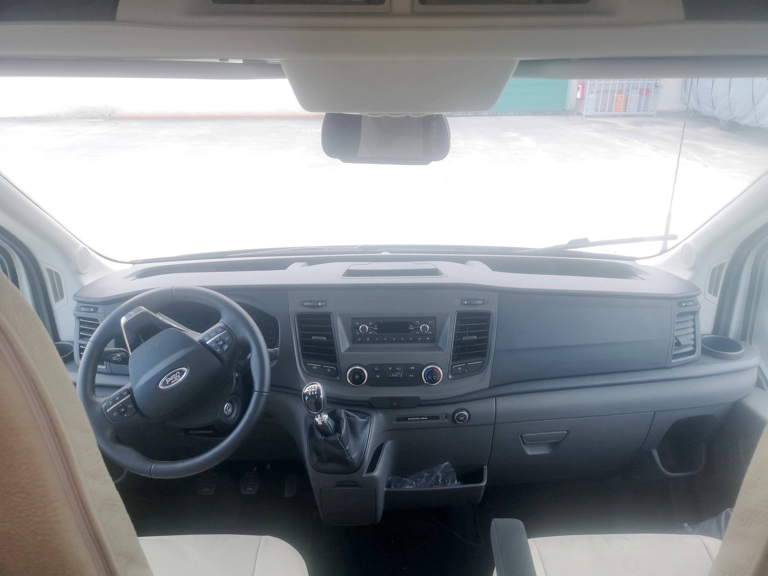 Continental 790M Transit 2,0 l 130 ch