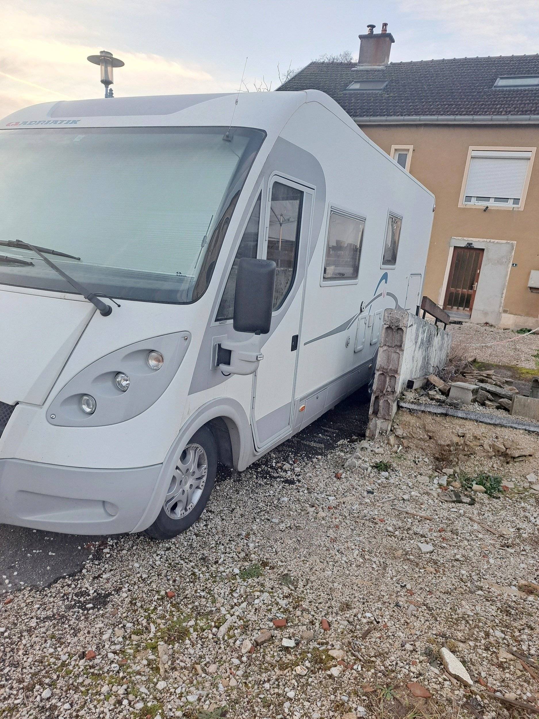 Adria Adriatik 650SP