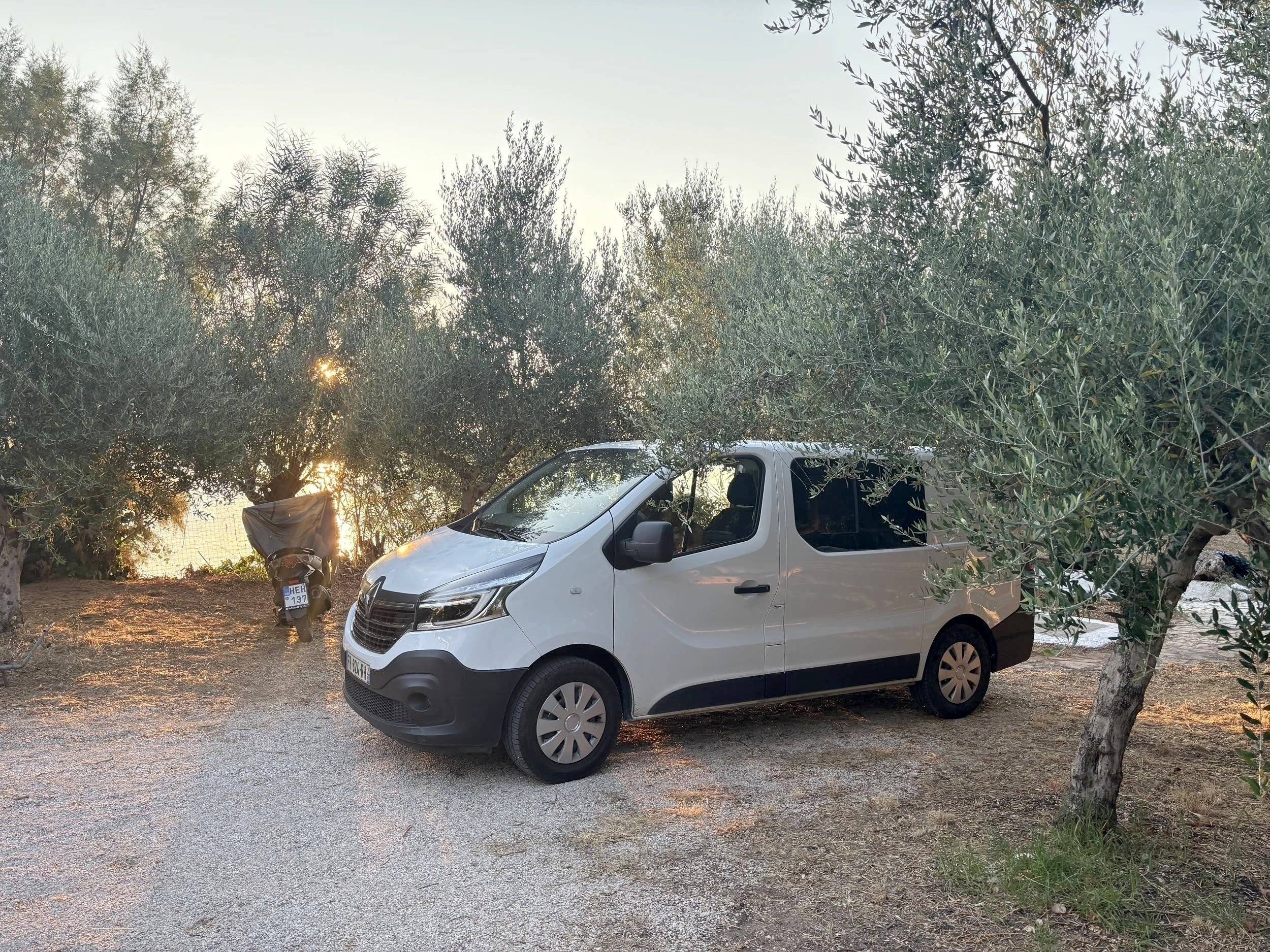 HOVO VAN 112