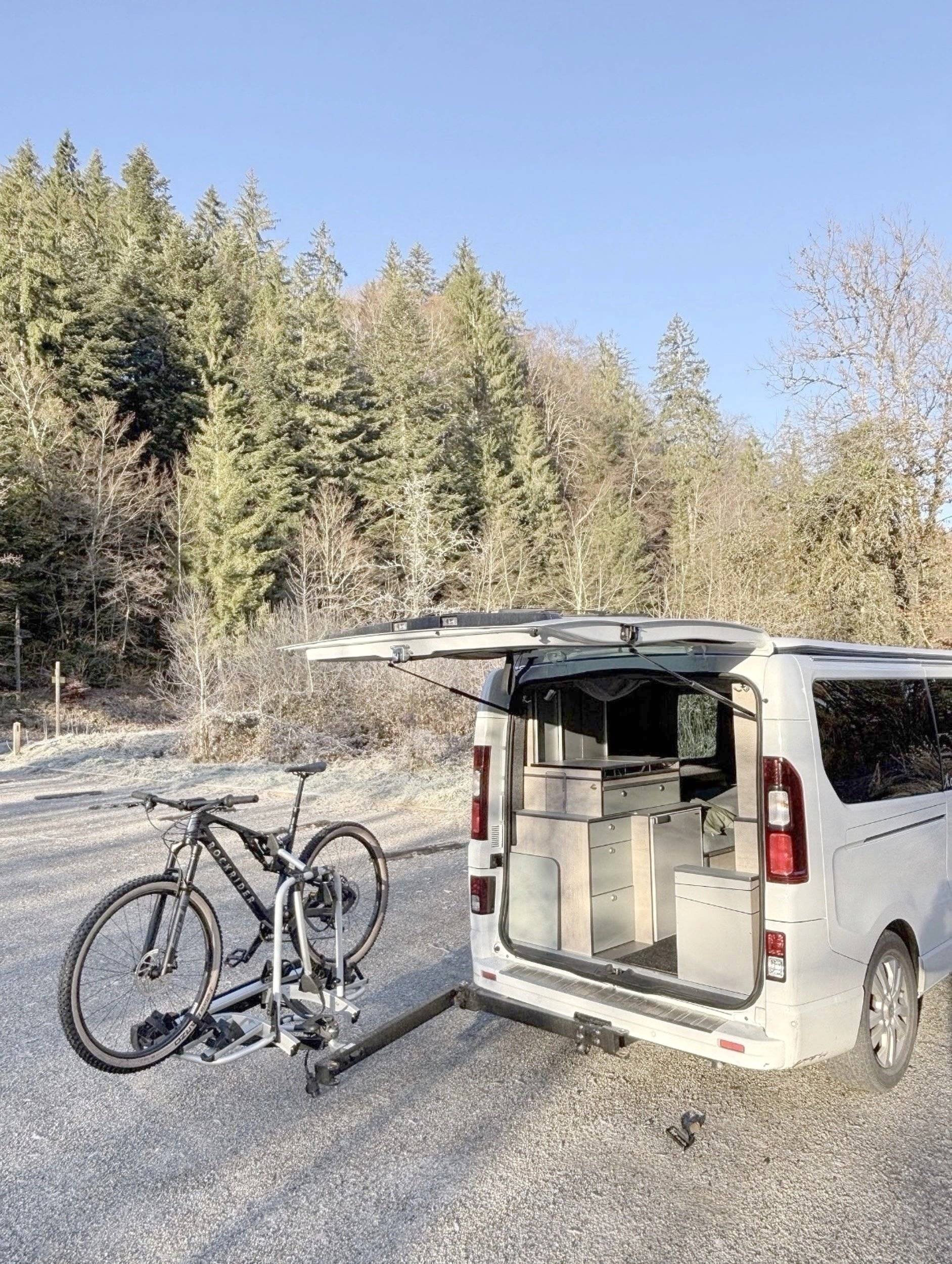 Coin repas Renault Trafic 3 - Yescapa