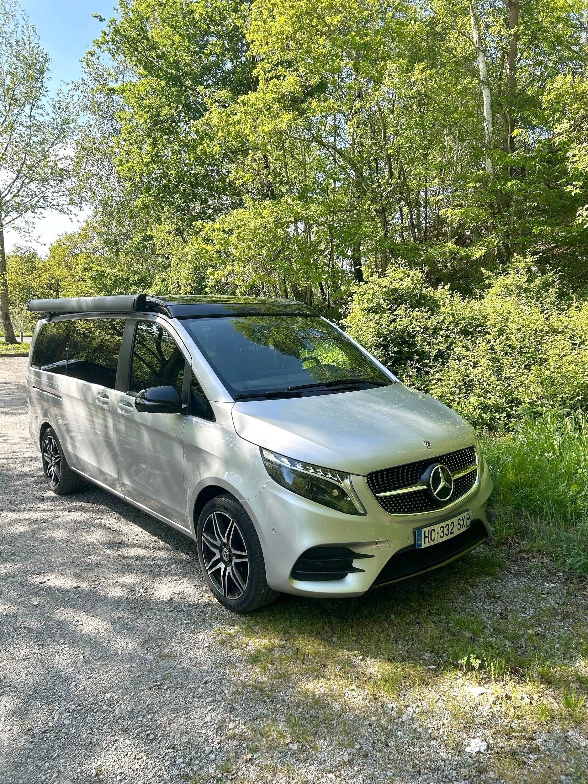 Vista del vehículo ángulo delantero Mercedes Marco Polo - Yescapa