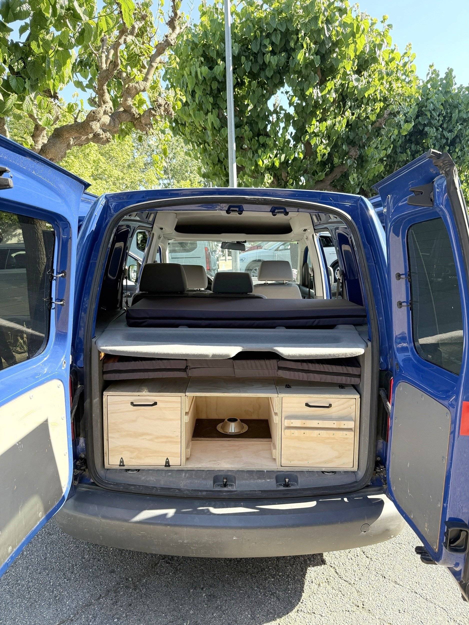 Volkswagen Caddy 1,6 l 75 ch