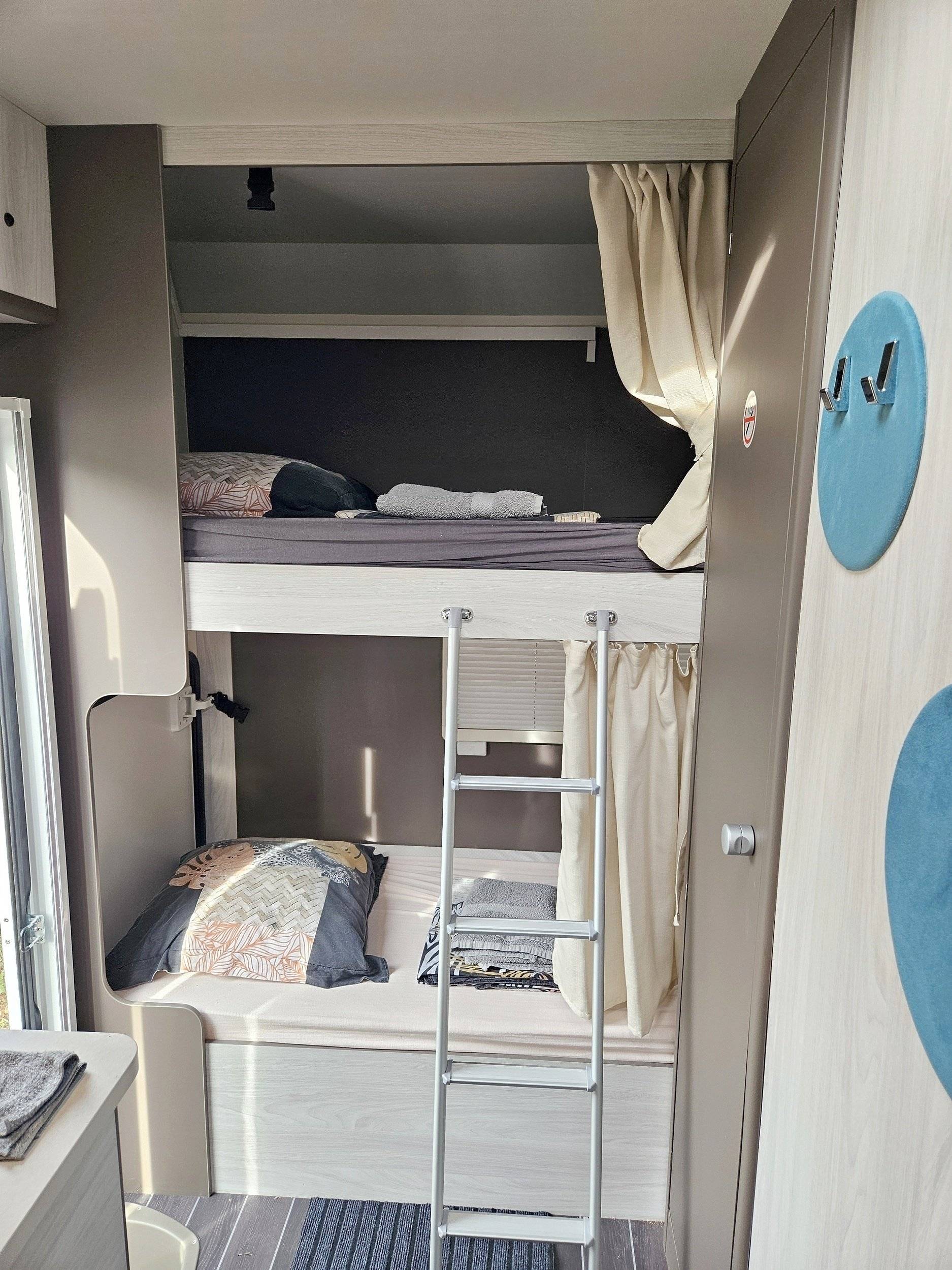 Dormidas Ford - Yescapa