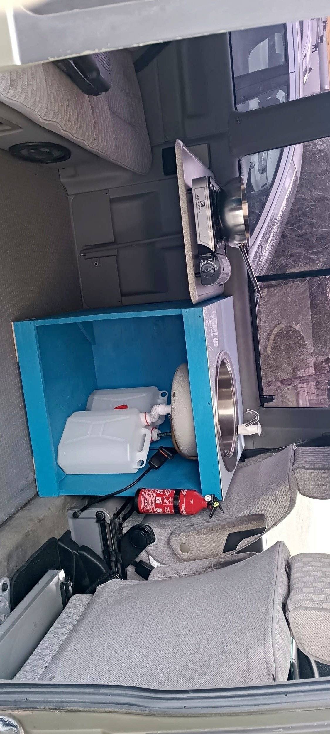 Dinette Volkswagen Transporter T4 Multivan - Yescapa