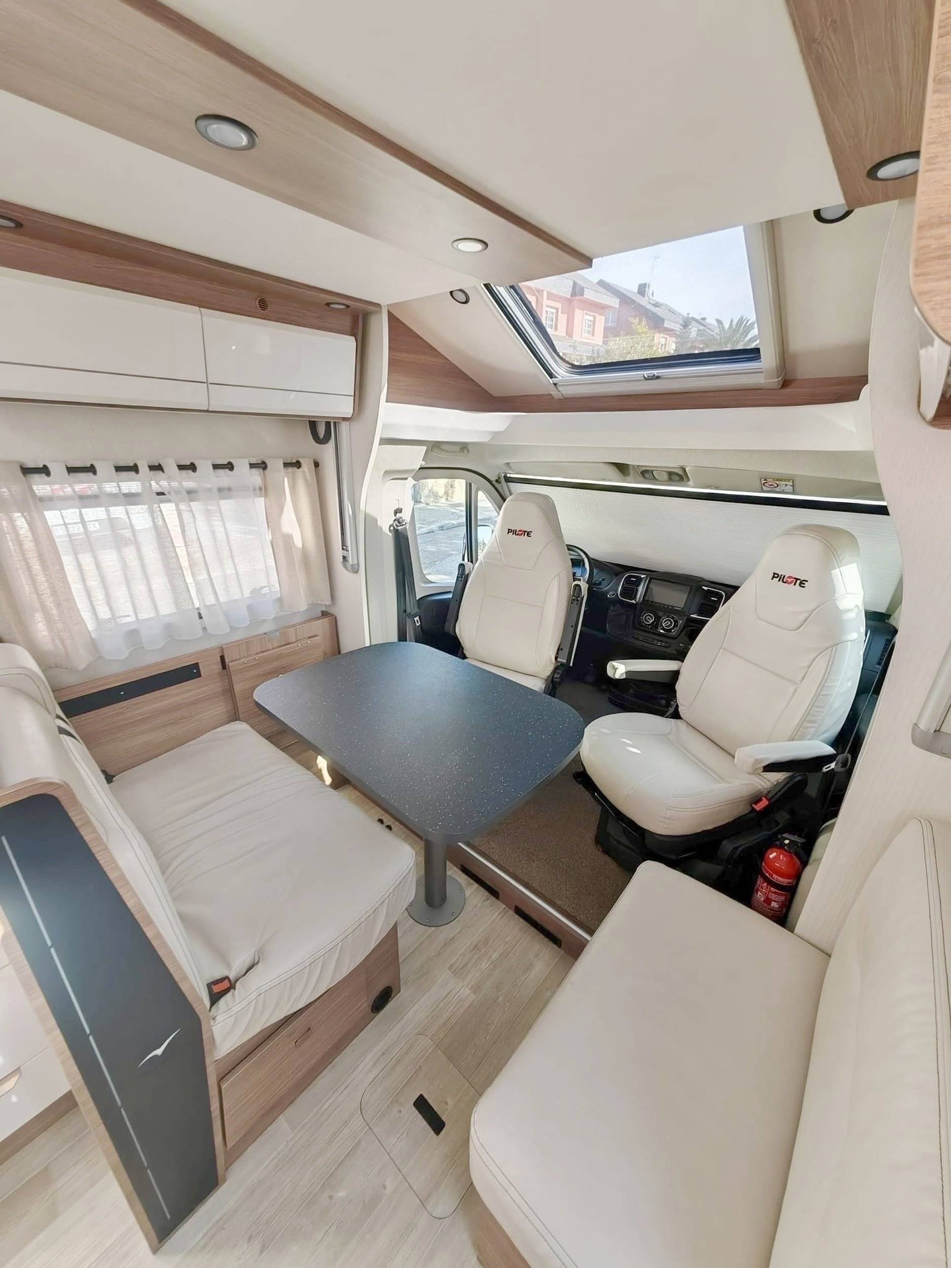 Pilote P746 C Exclusive Edition