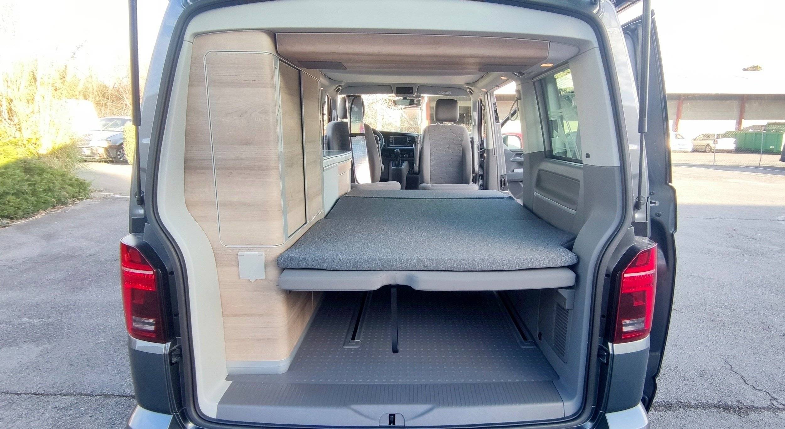 Slaapplaatsen Volkswagen California Ocean - Yescapa