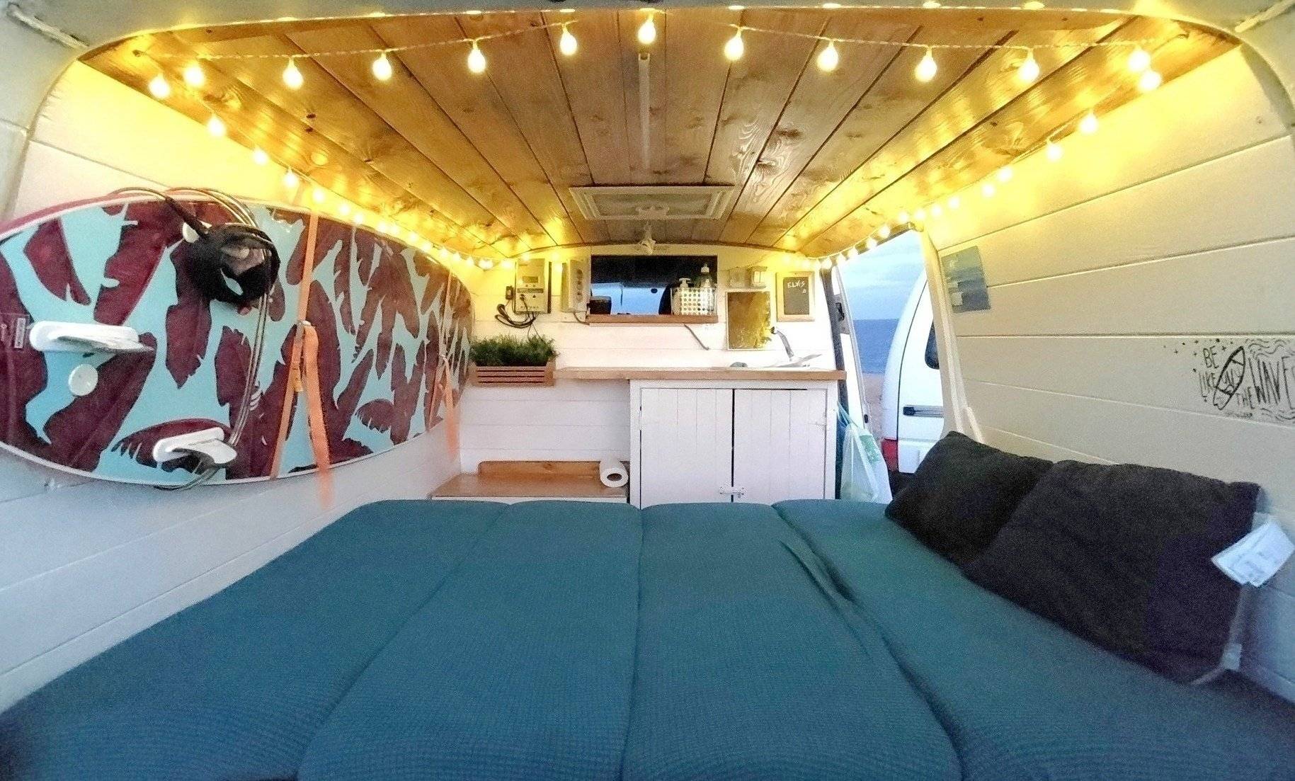 Schlafplätze Volkswagen Transporter T5 - Yescapa