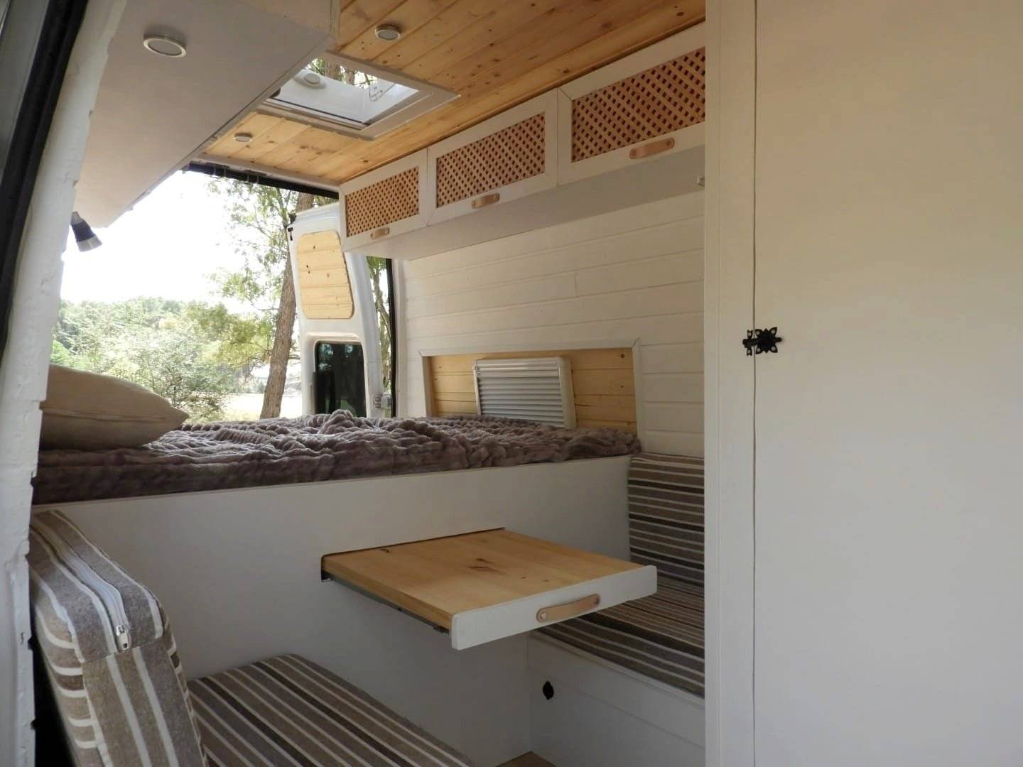 Ford Transit 2,4 l 140 ch