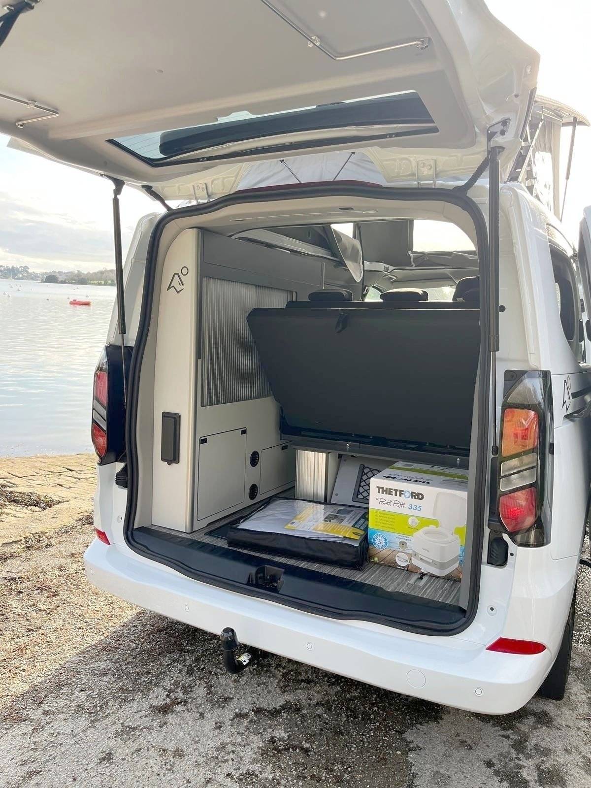 Ford Custom 2,0 l 130 ch