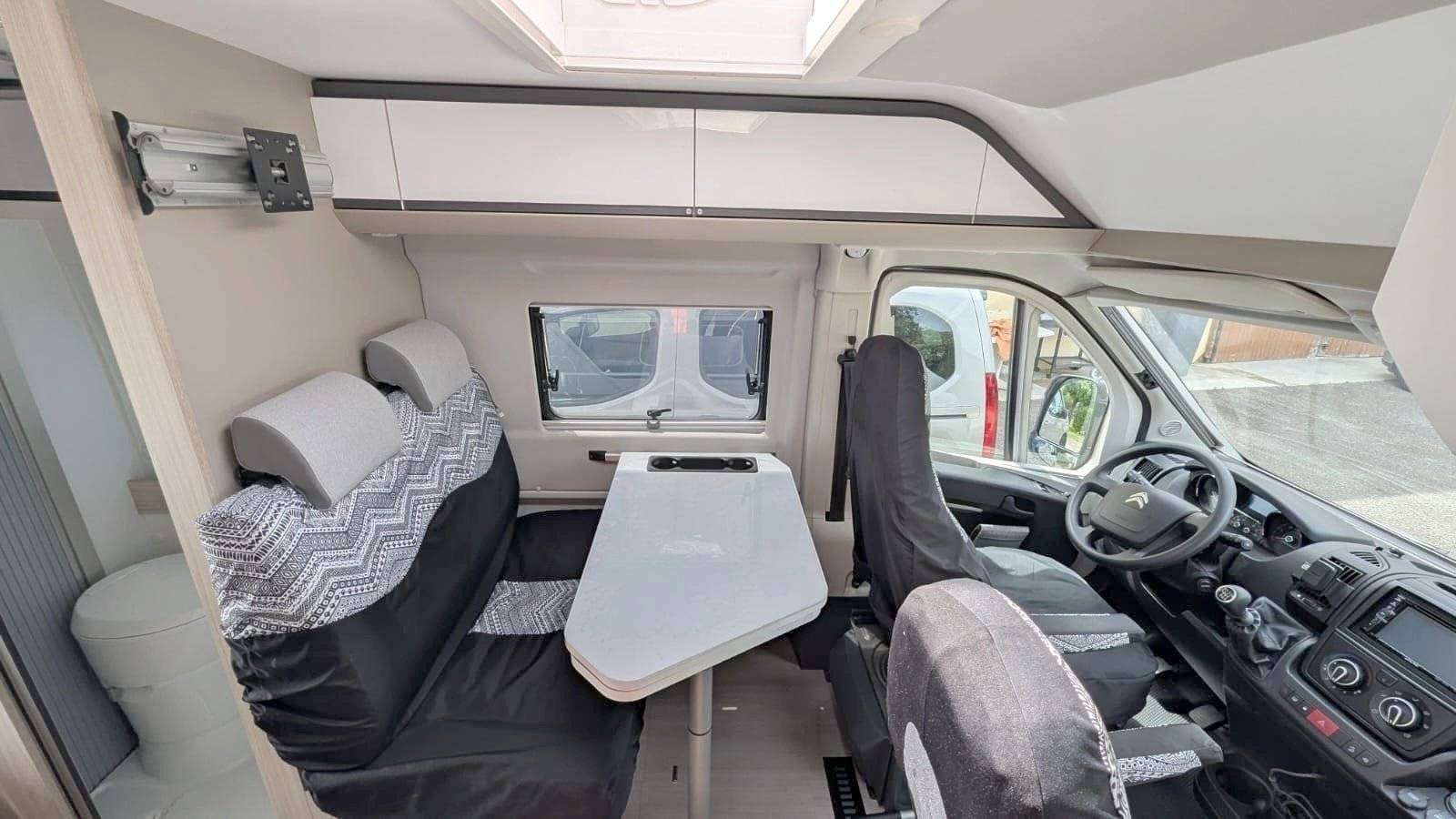 Adria Twin 600 SPB Family