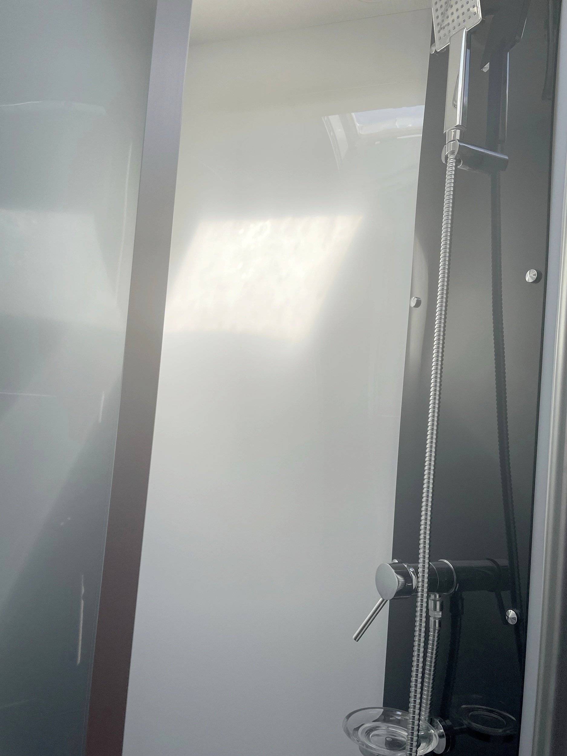 Challenger 348 XLB Graphite