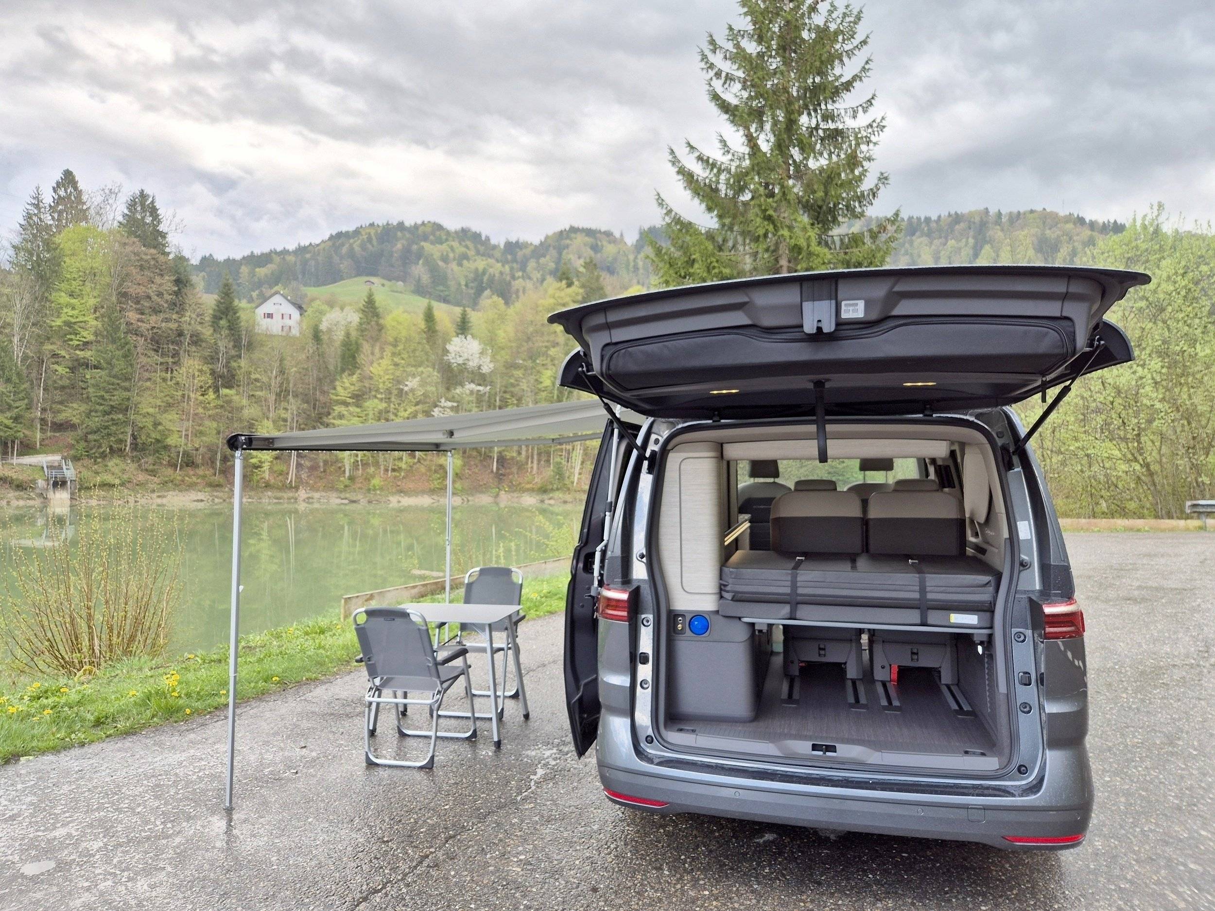 Volkswagen T7 New California Ocean PHEV 4M