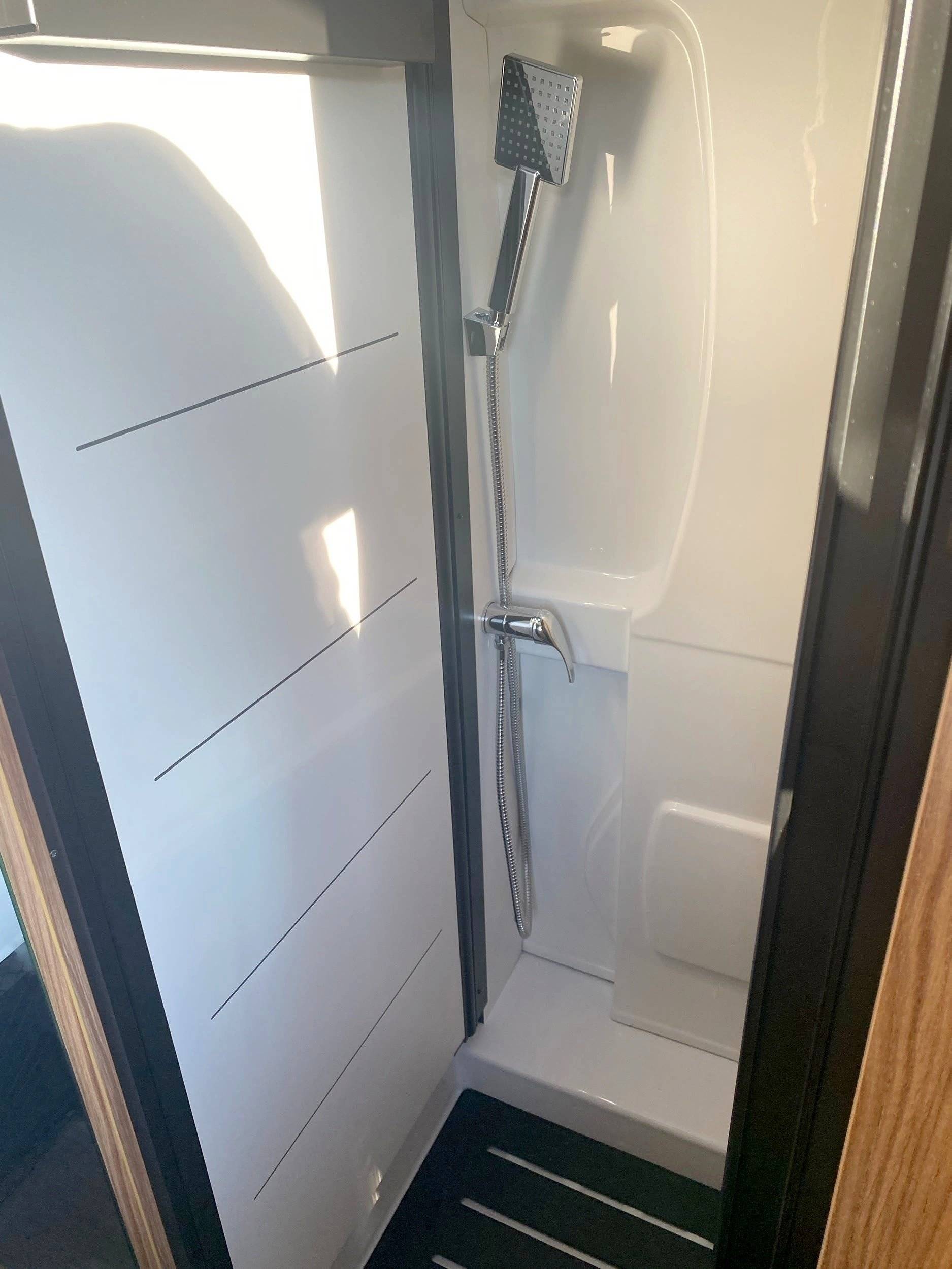 FONT VENDOME Leader Camp Duo