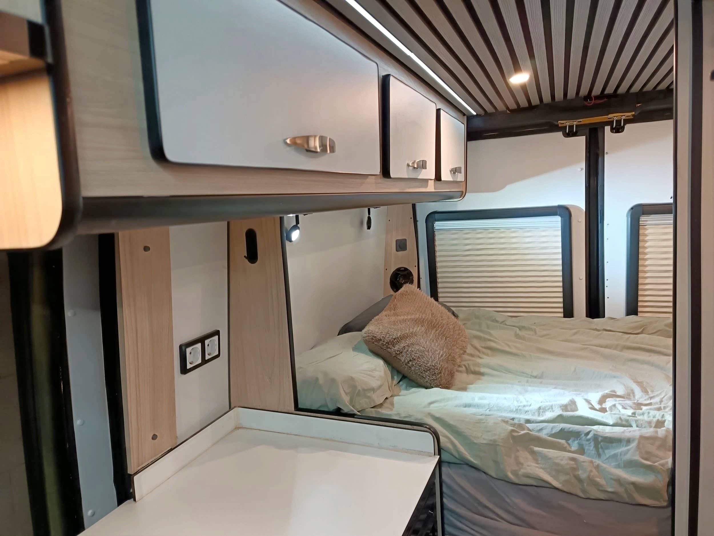 Plazas en cama Citroën Jumper 2,2 l 130 ch - Yescapa