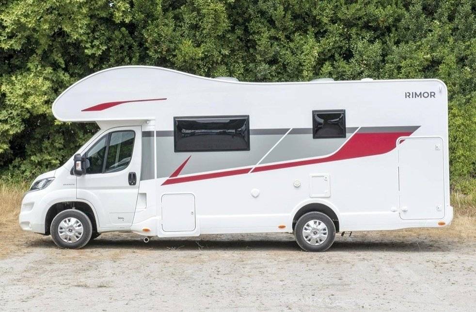 RIMOR SEAL 9 LUXURY 7 personnes FIAT DUCATO 140 CV