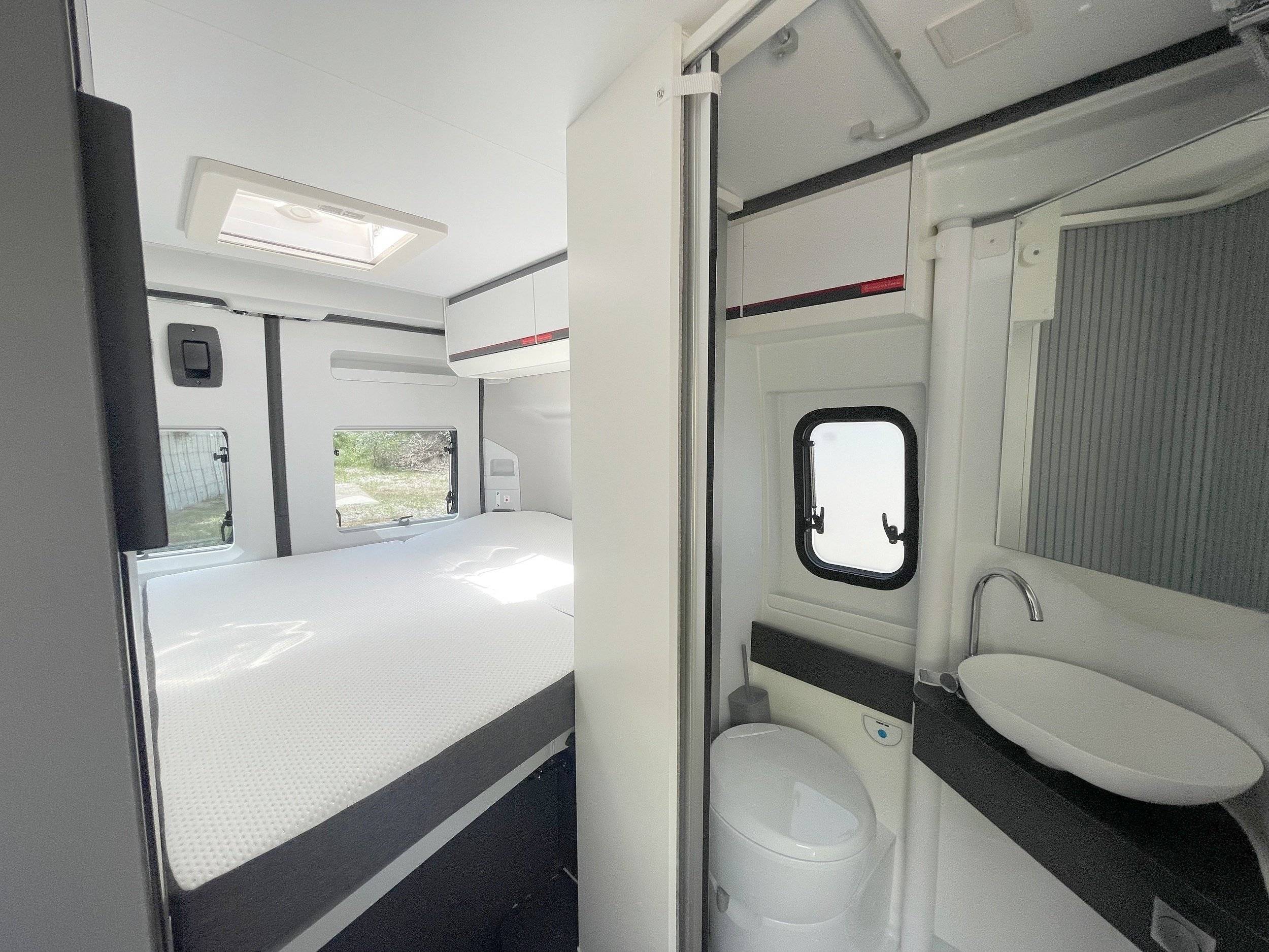 Adria Adria Twin Post 600 spb