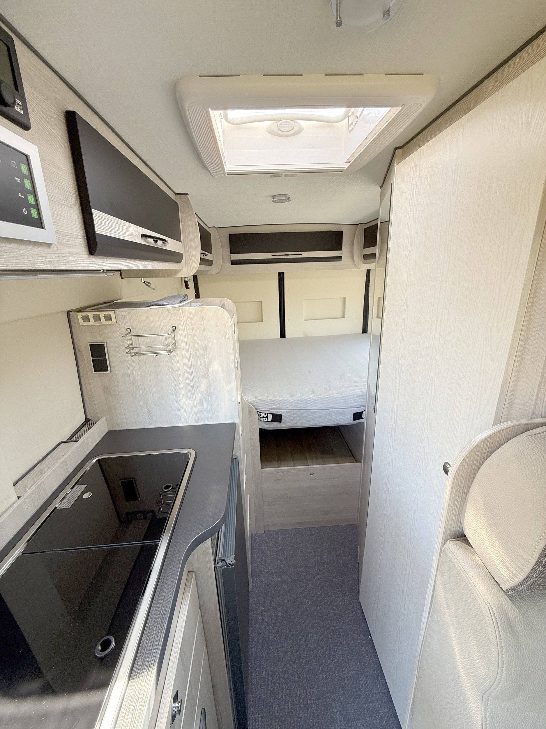 Berth Fiat Fiat Ducato Dexter Karmann - Yescapa