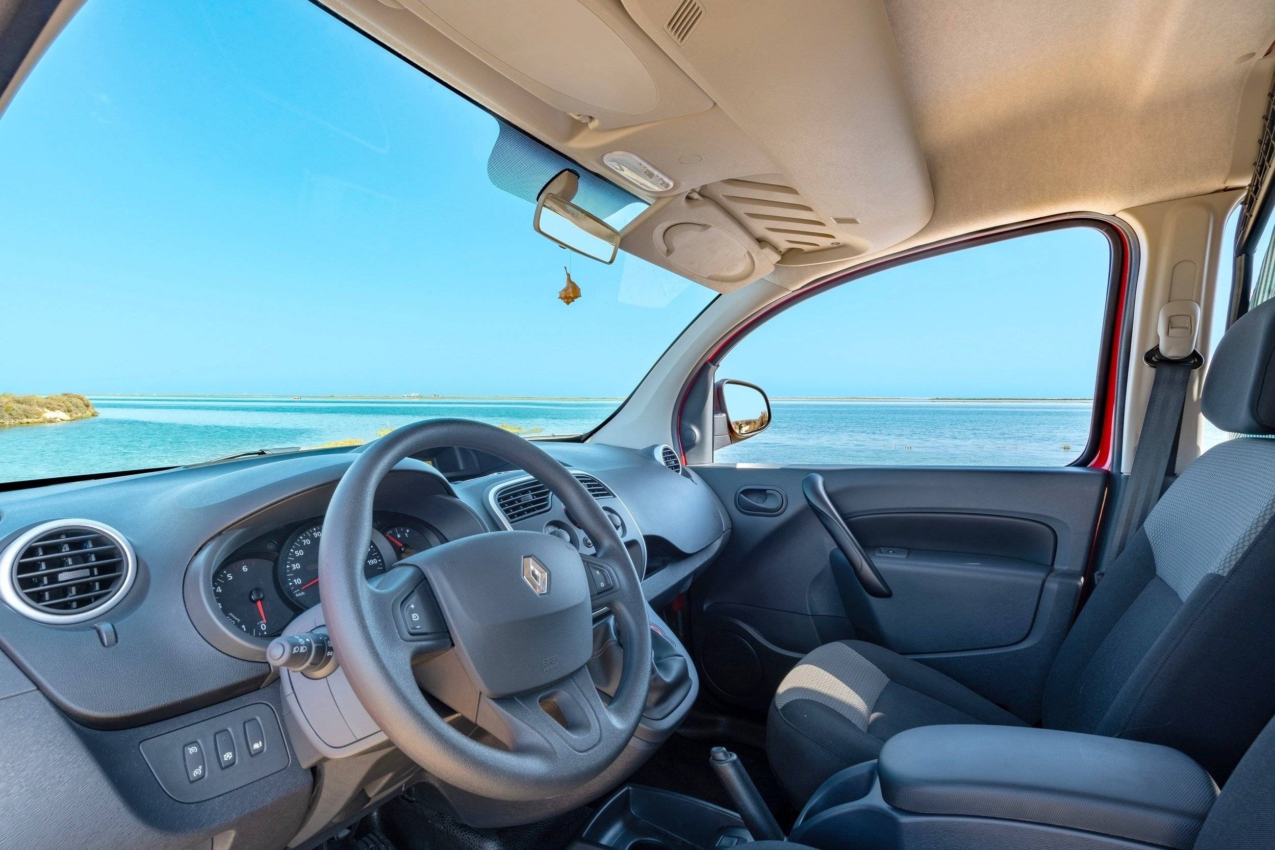 Driver's compartment Ocean Camper® (Kankoo) - Yescapa