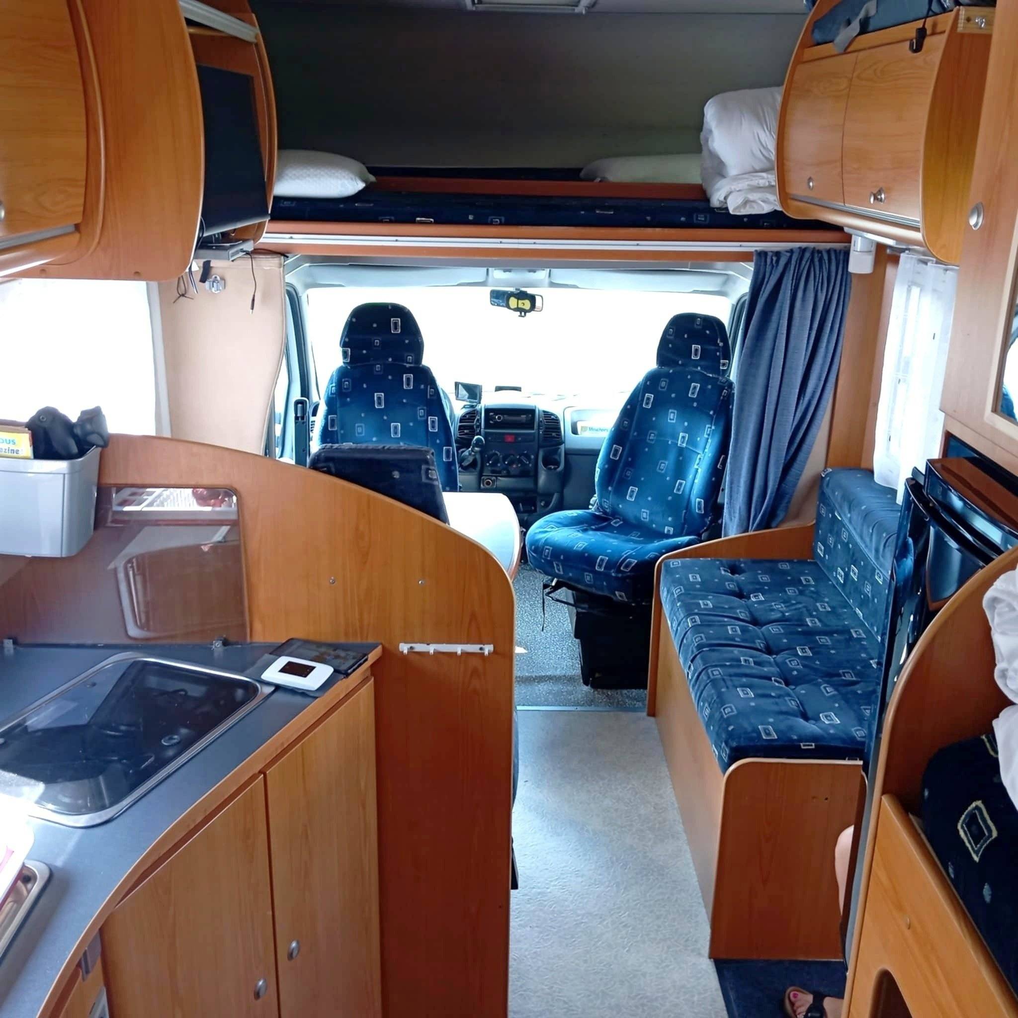 Dinette Fiat 2,3 l 130 ch - Yescapa