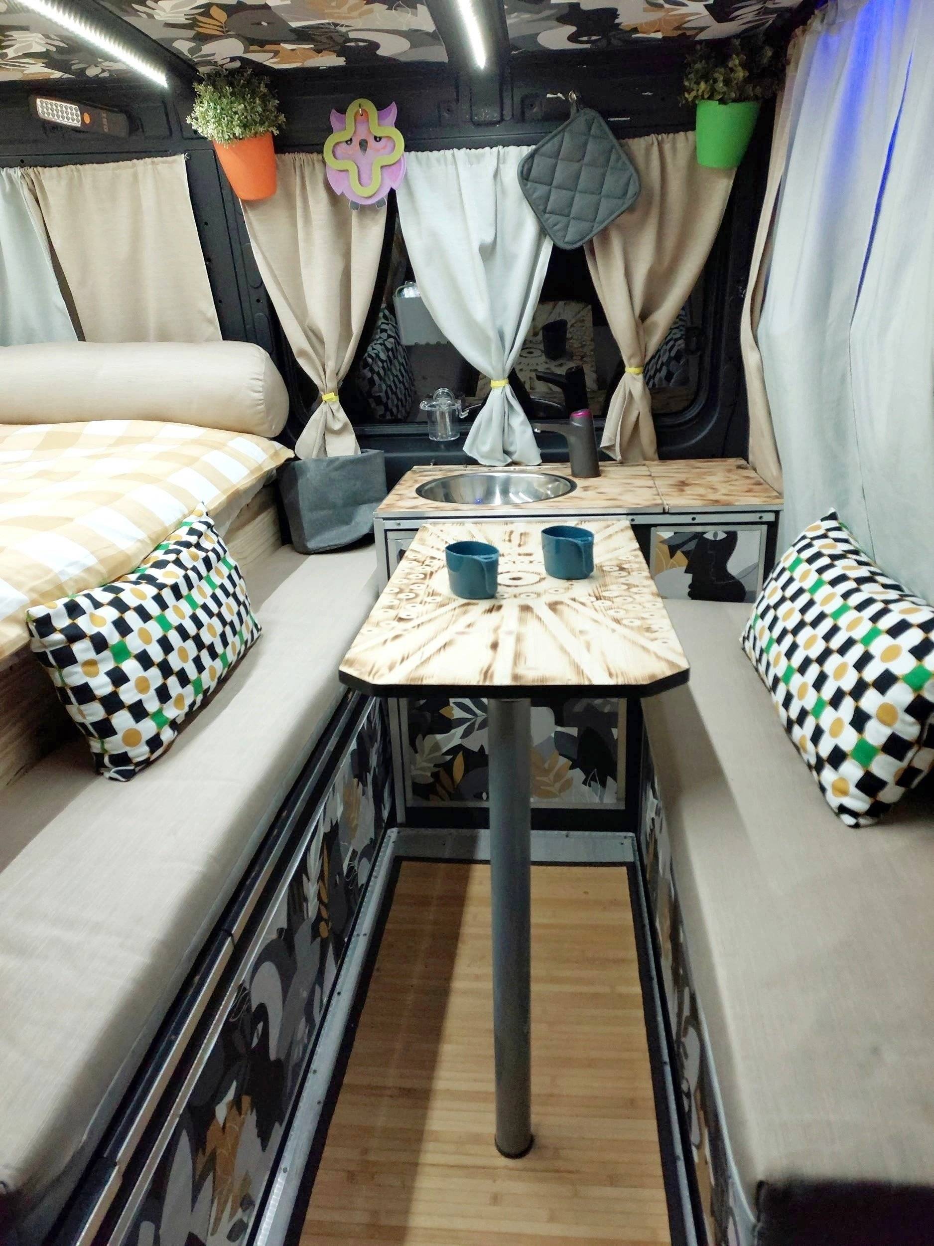 Dinette Fiat Ducato 2,5 aspirato - Yescapa