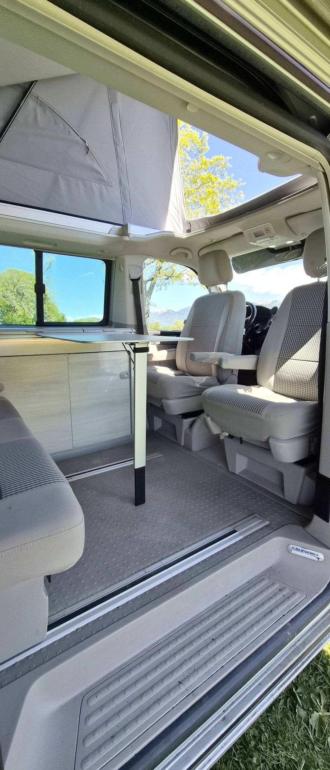 Volkswagen California Coast