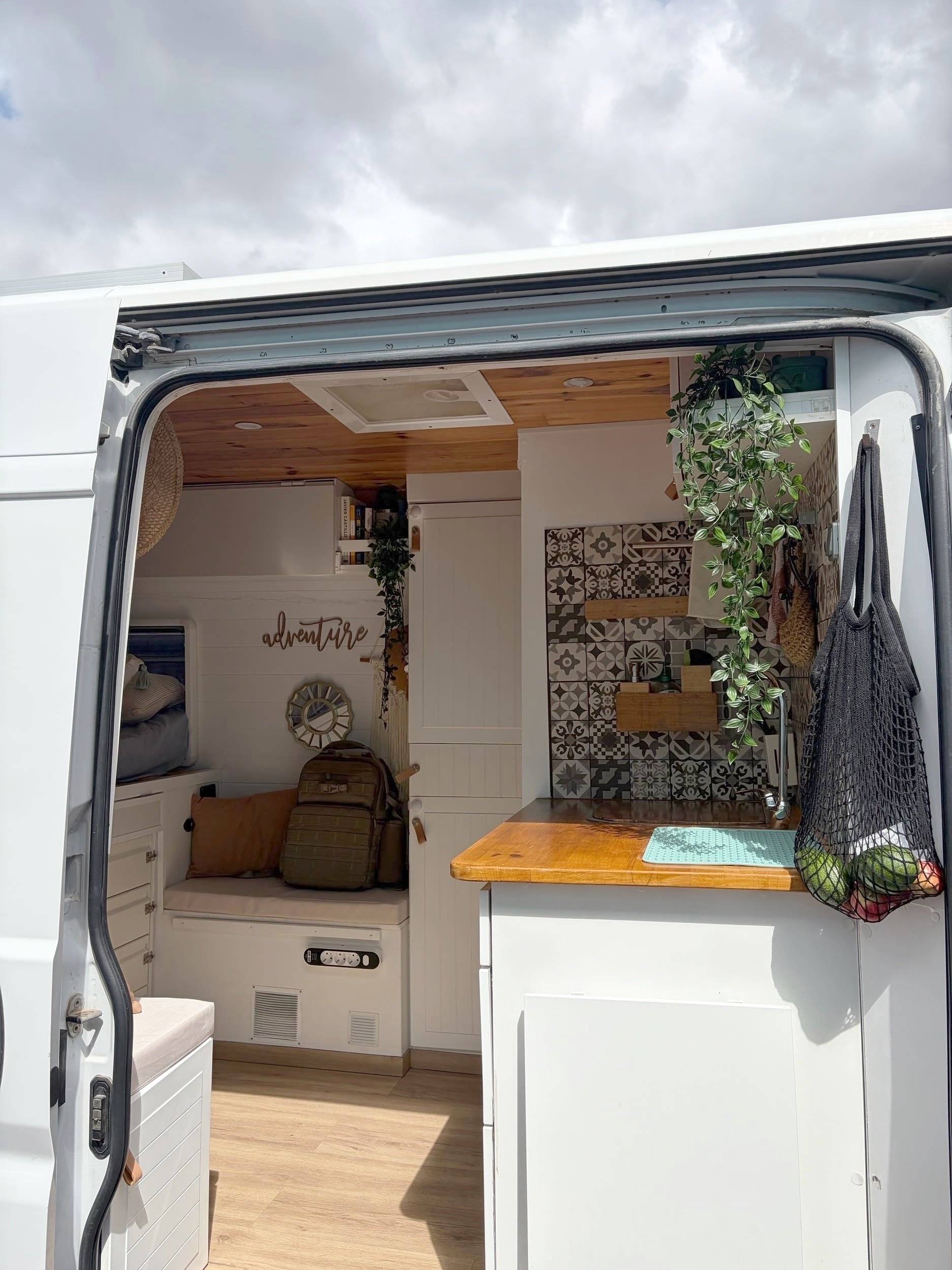 Camper Track 