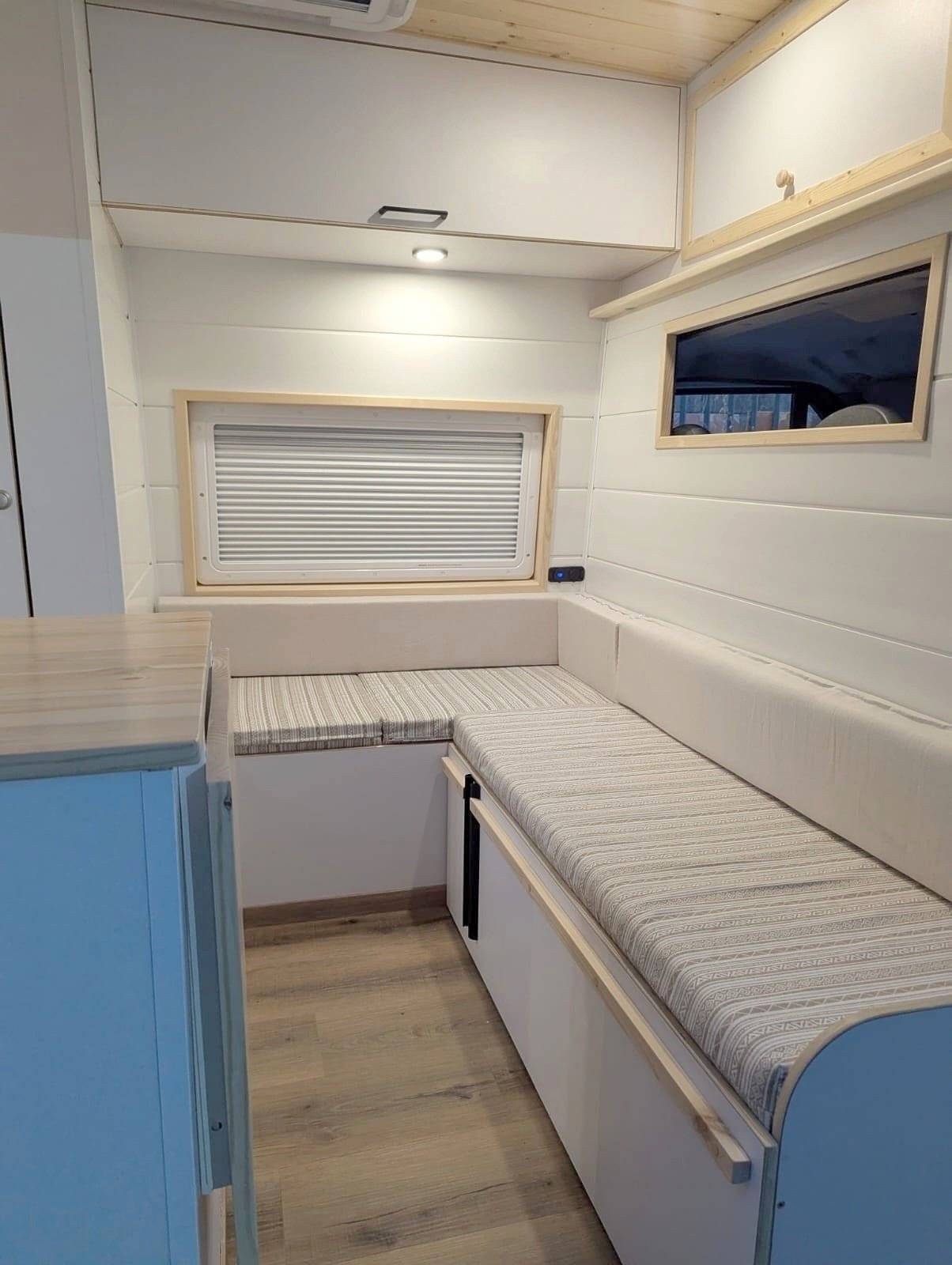 Dreamer Transit 2,0 l 130 ch