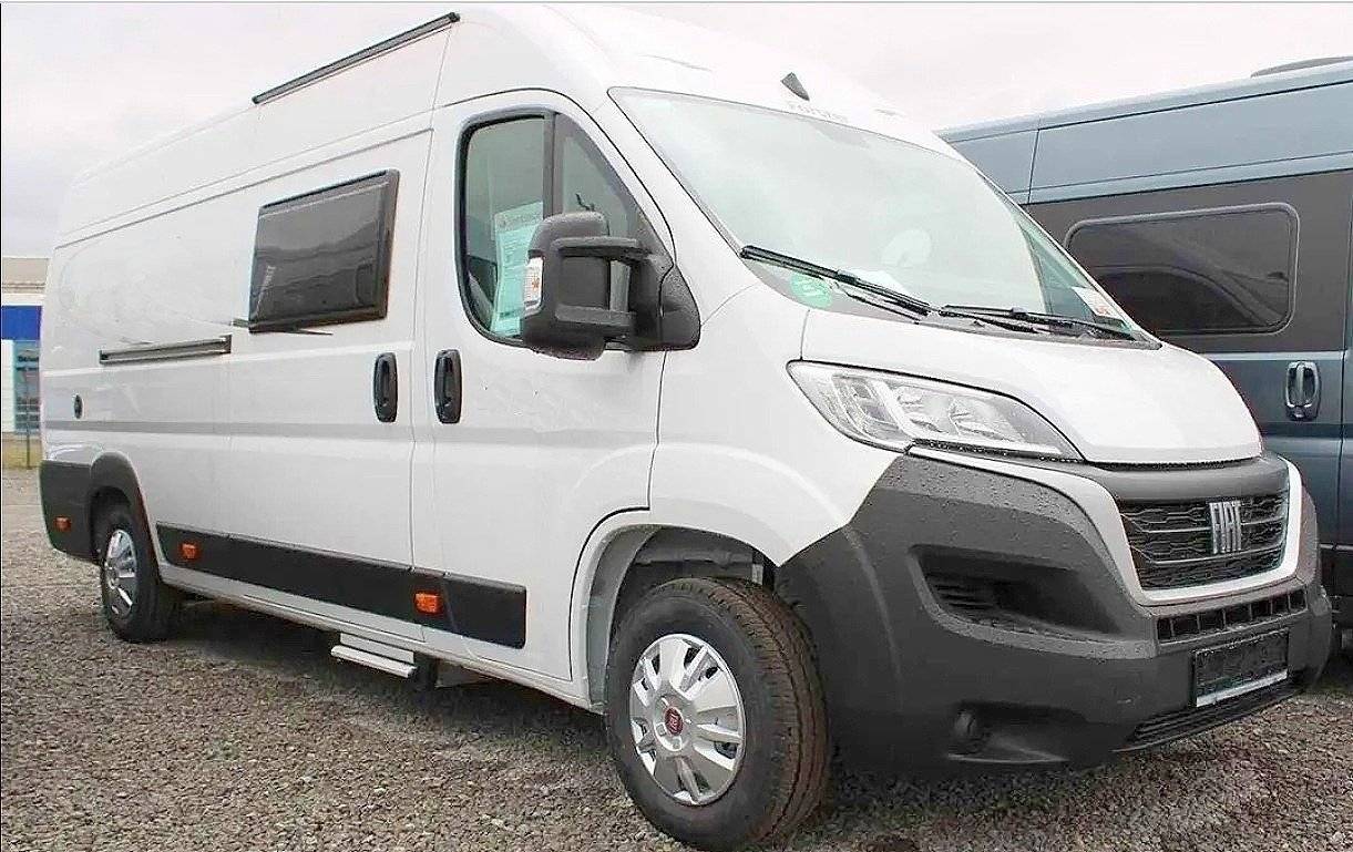 Vue avant de 3/4 Fiat Fiat ducato - Yescapa