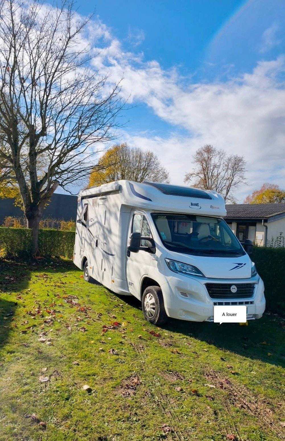 Vue avant de 3/4 Fiat Fiat ducato - Yescapa