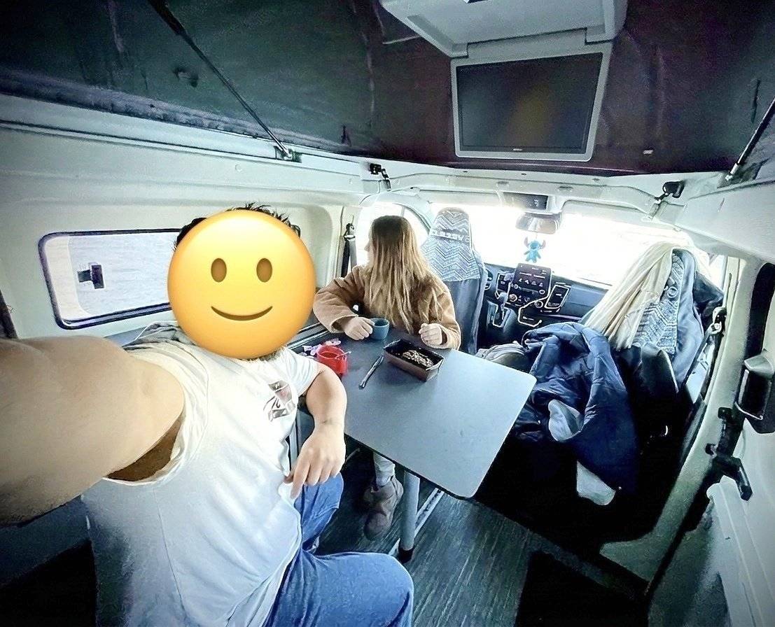 Comedor Ford Transit Custom Panama P10 - Yescapa
