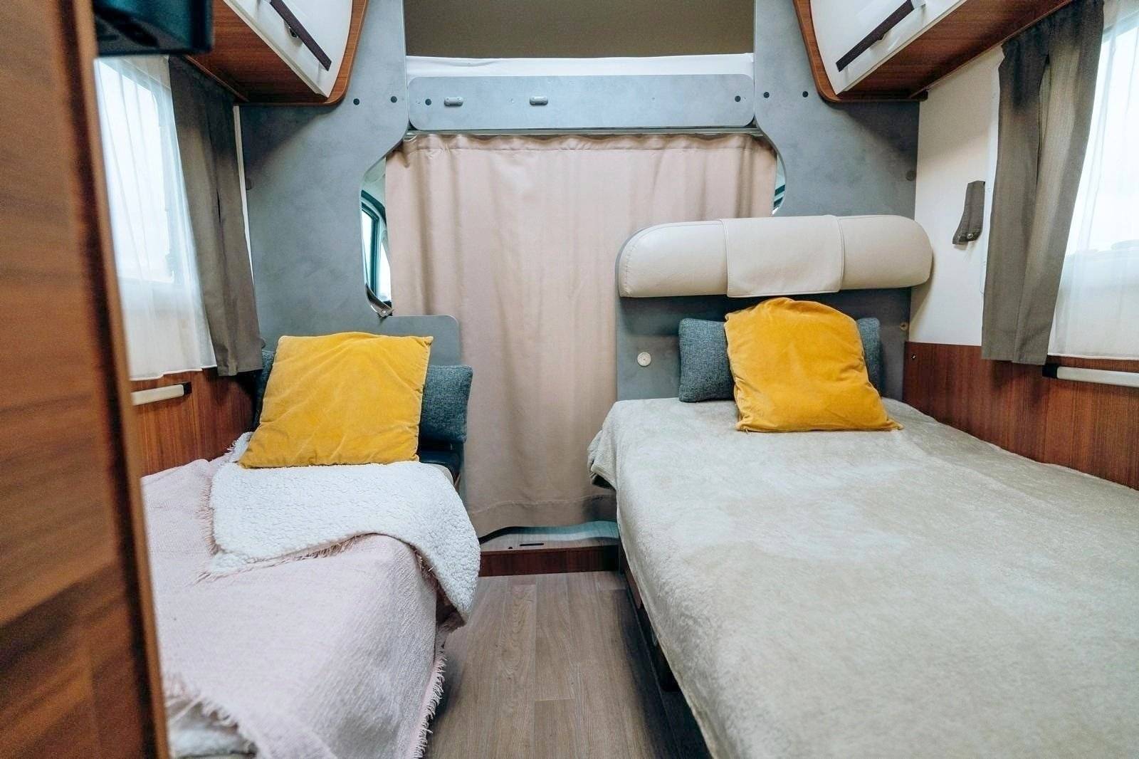 Elnagh Elnagh  Baron 22 BCN