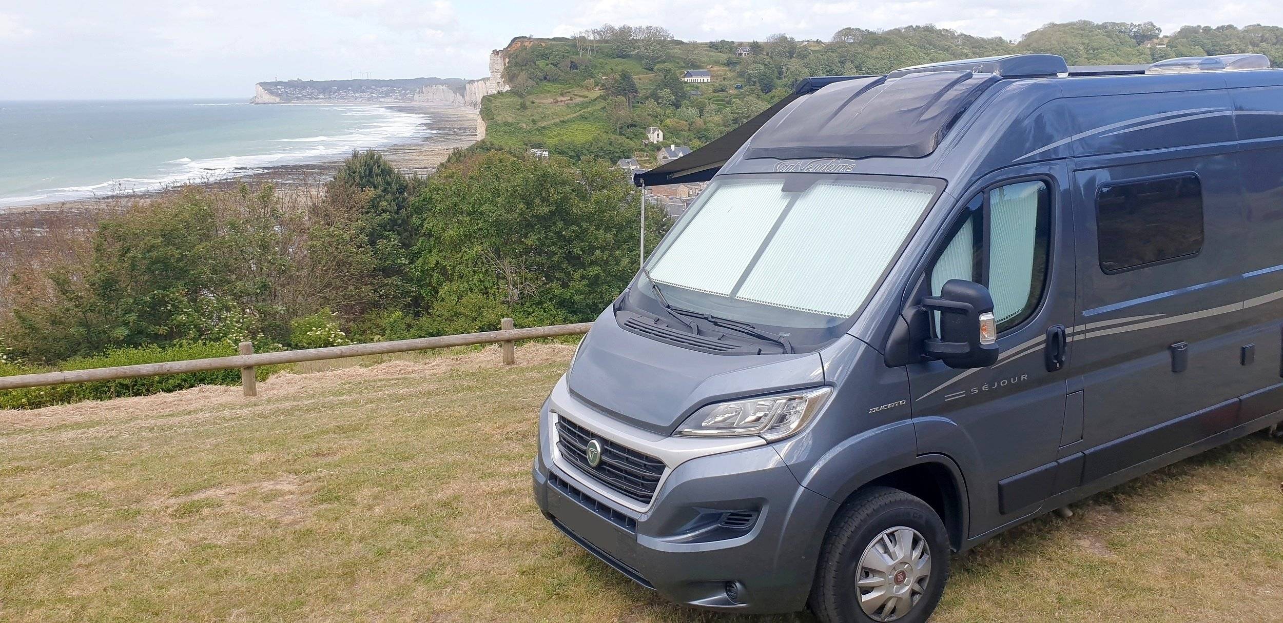 Font Vendôme Leader Camp