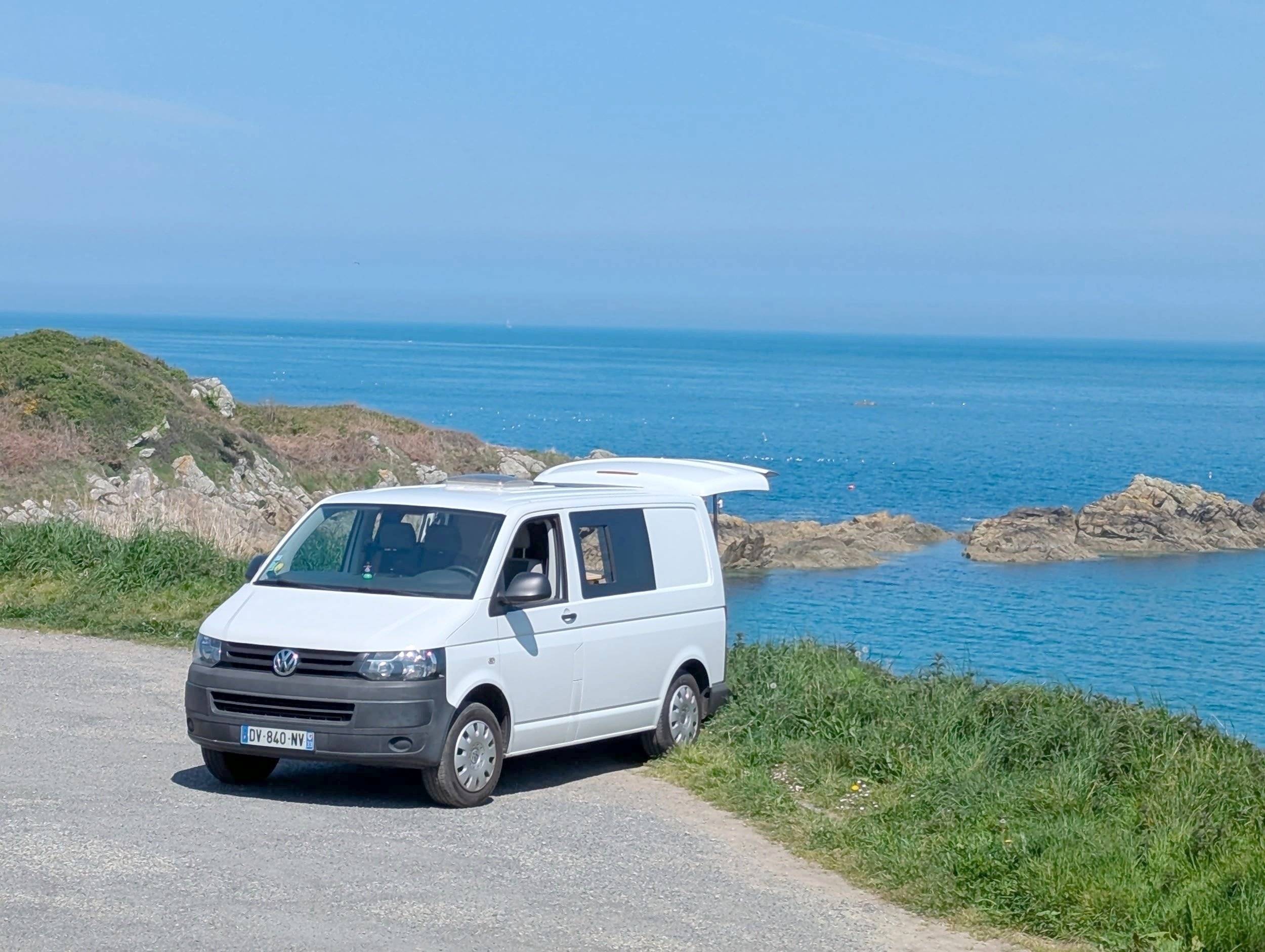 Vista frontale a ¾ Volkswagen - Yescapa