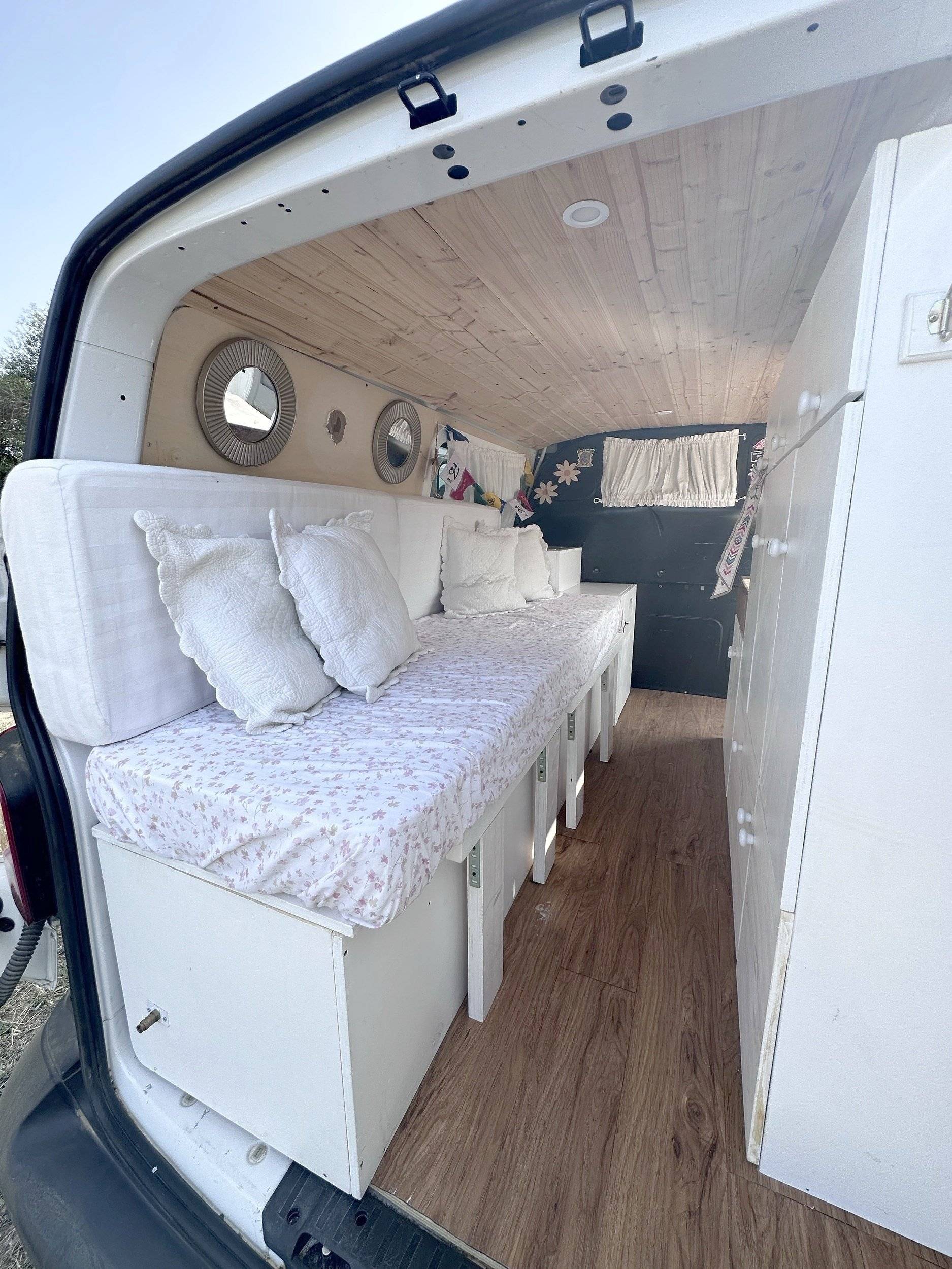 caracas T6 2 l 102 ch