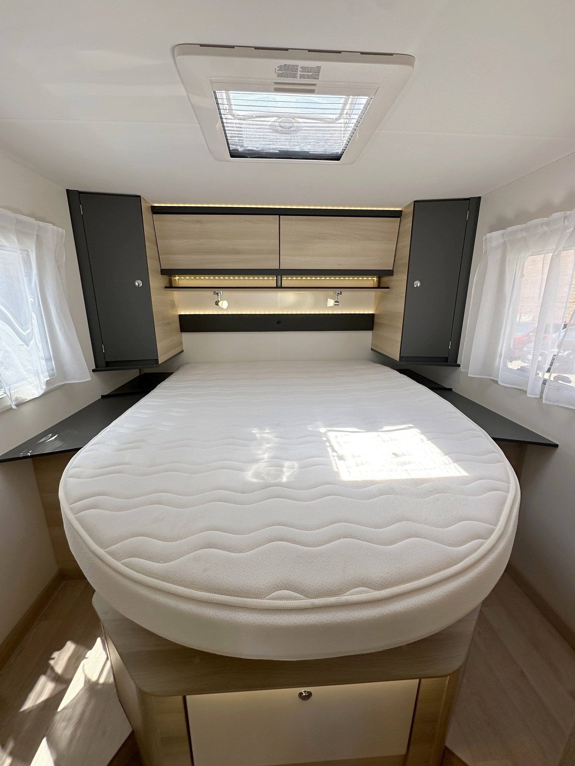 Plazas en cama Citroën Citroën jumper - Yescapa